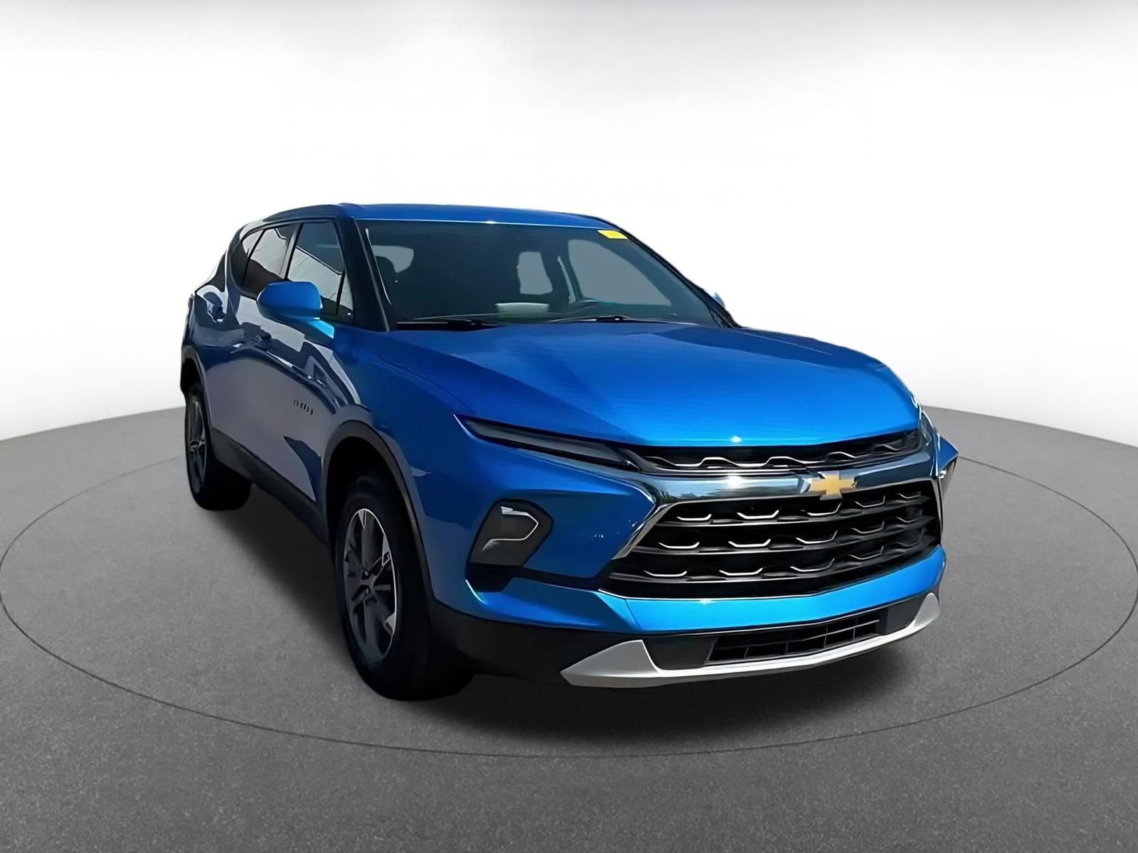 Thumbnail: 2026 Chevrolet Blazer - 3