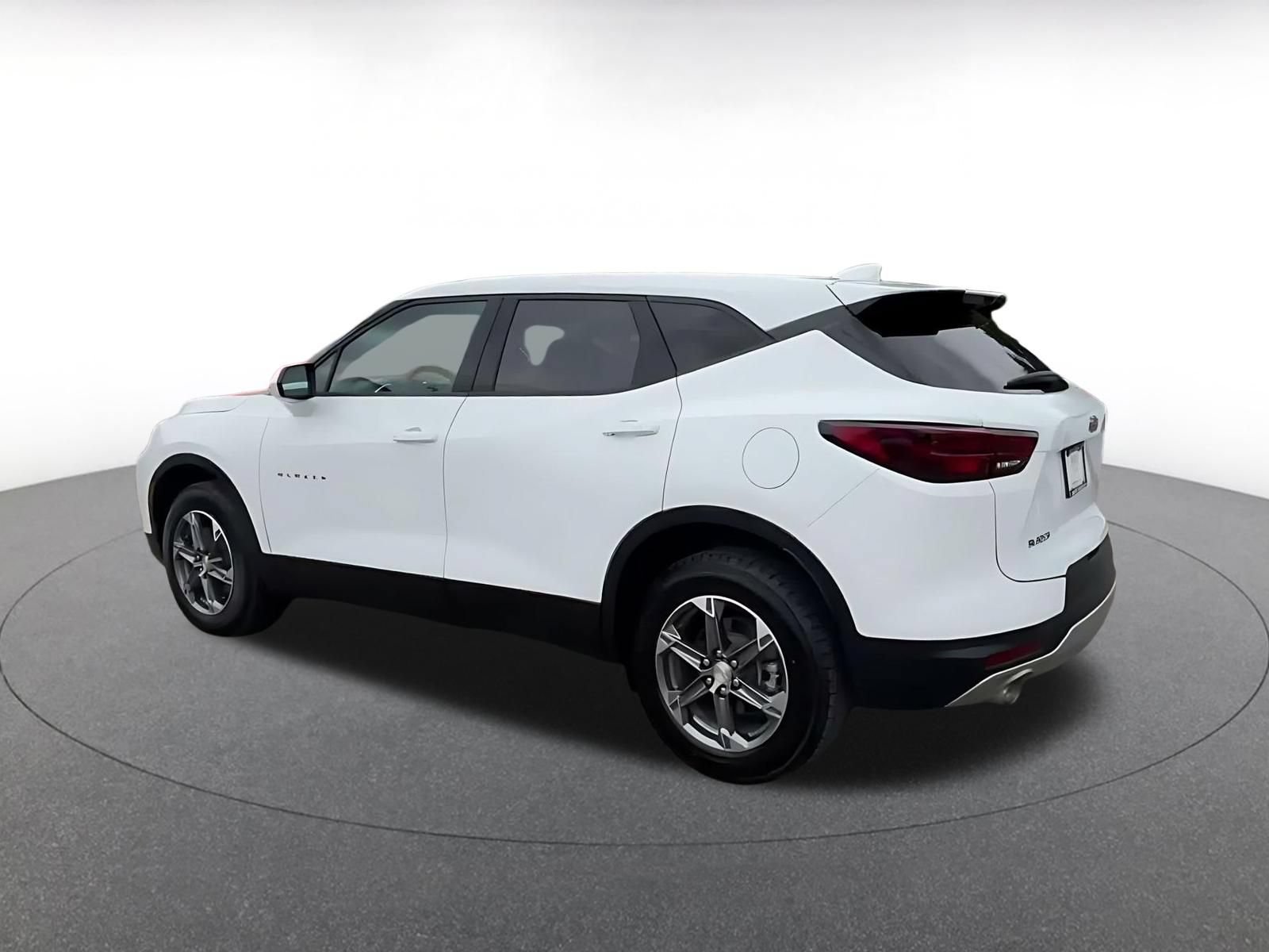 Thumbnail: 2026 Chevrolet Blazer - 9