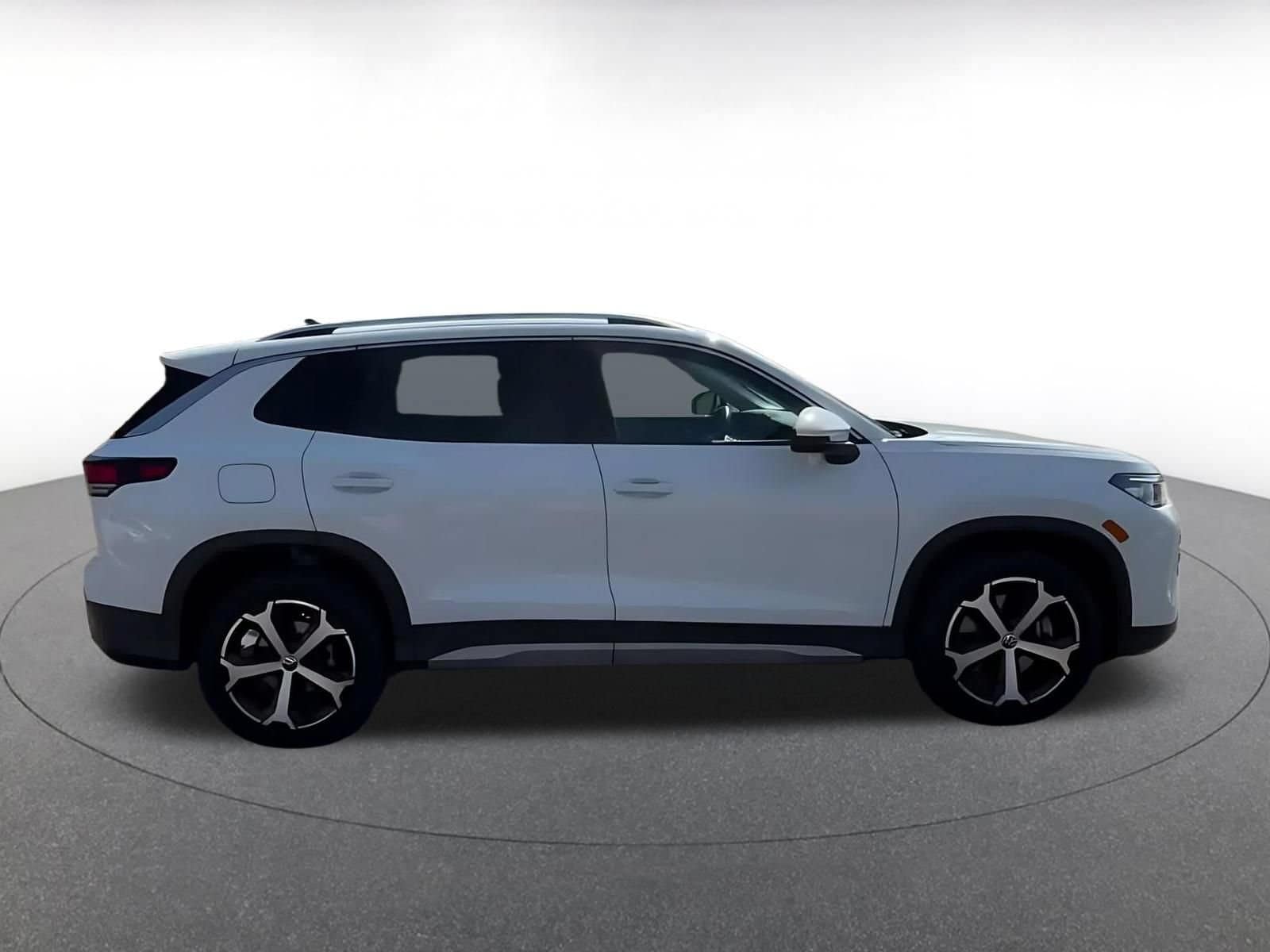 Thumbnail: 2026 Volkswagen Tiguan - 15