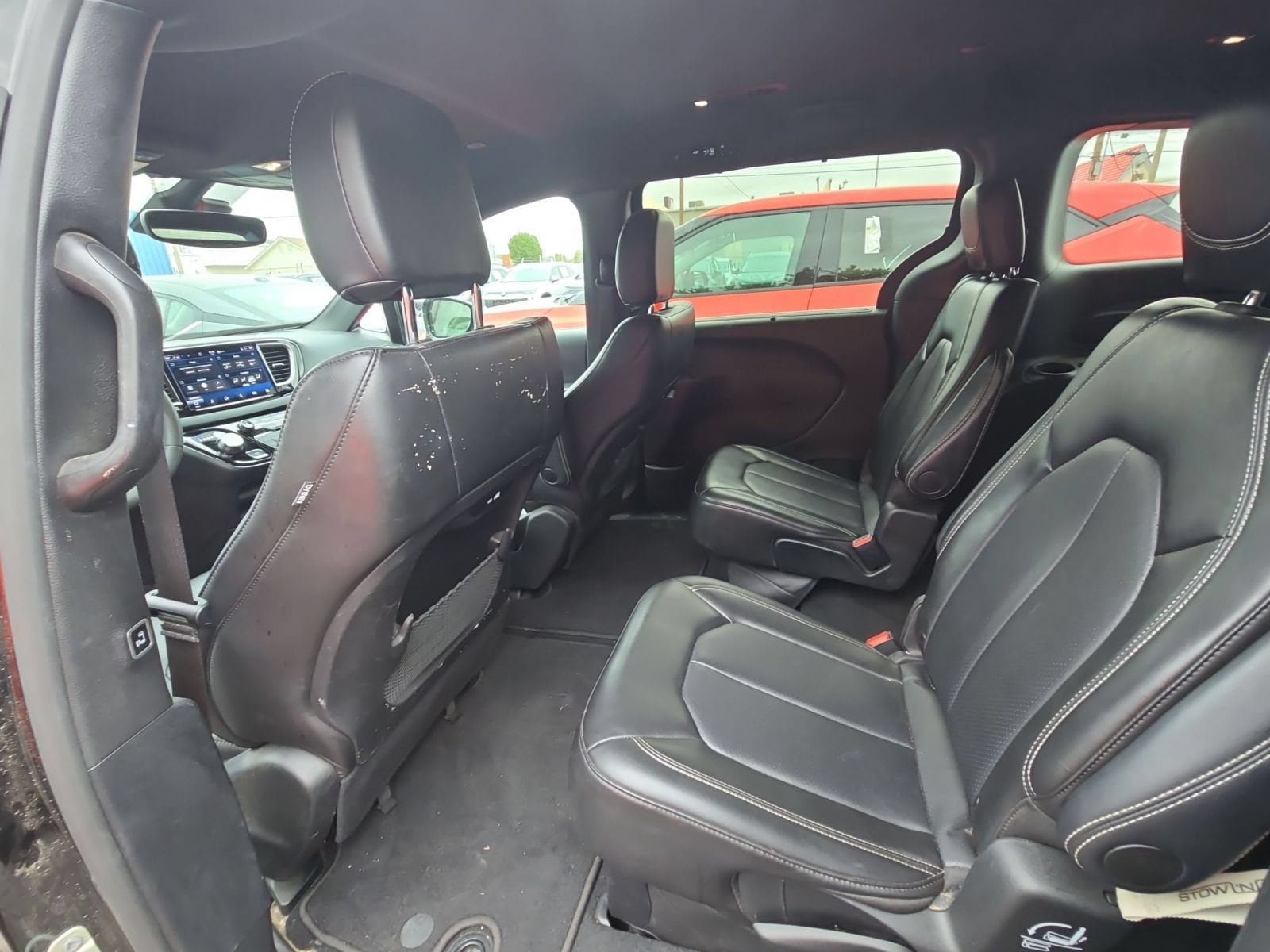 Thumbnail: 2025 Chrysler Pacifica - 10