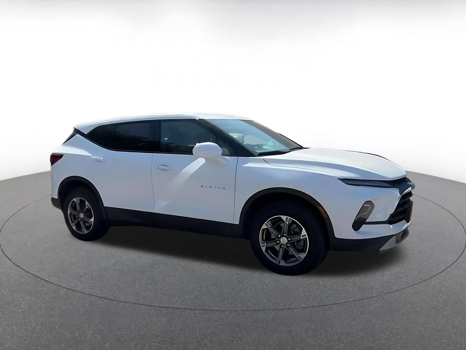 Thumbnail: 2026 Chevrolet Blazer - 2