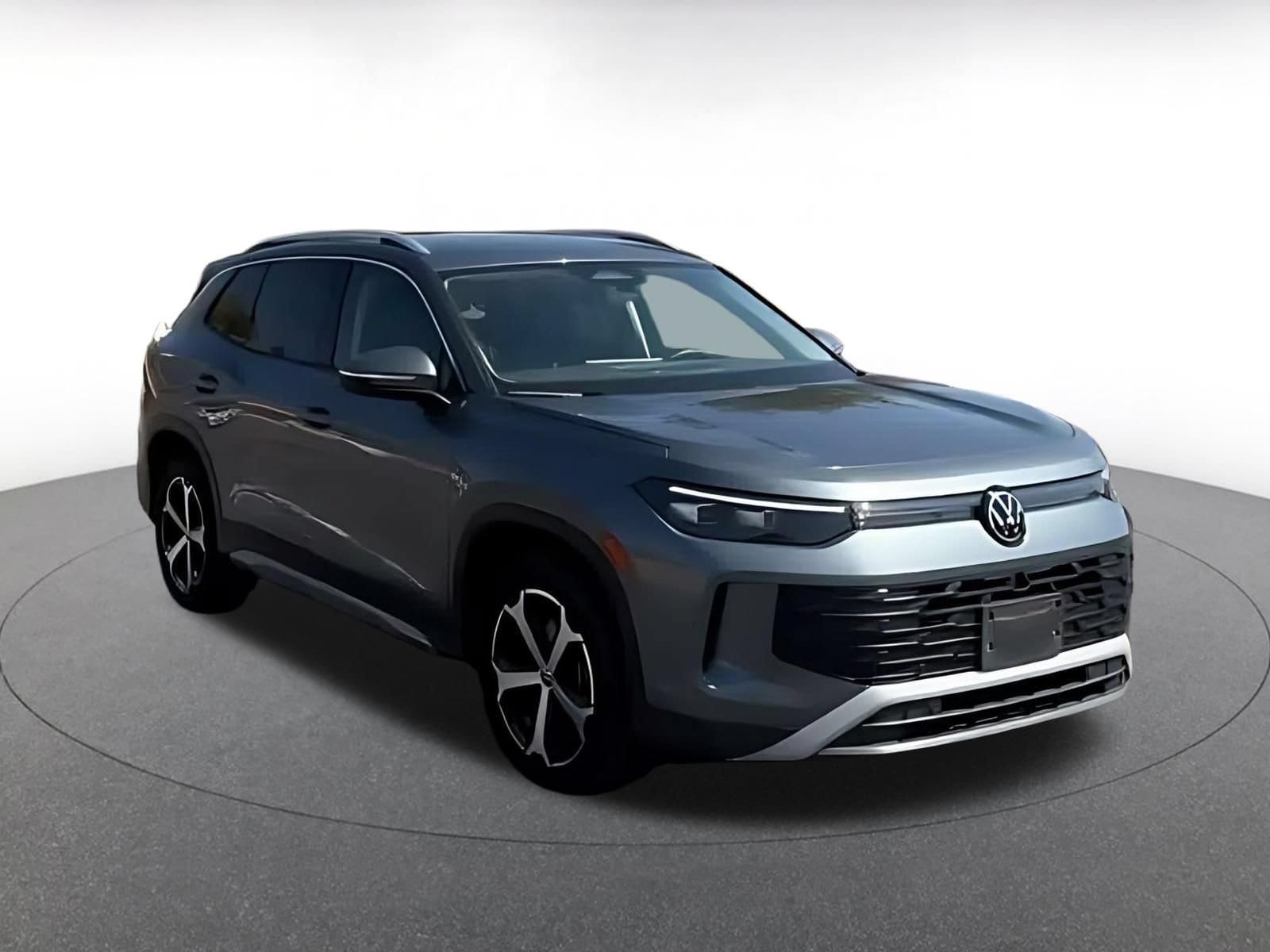 Thumbnail: 2026 Volkswagen Tiguan - 3