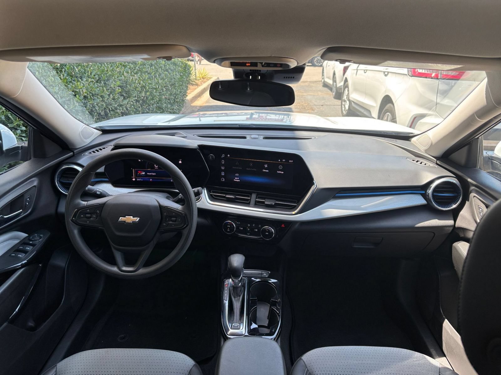 Thumbnail: 2025 Chevrolet Trax - 31