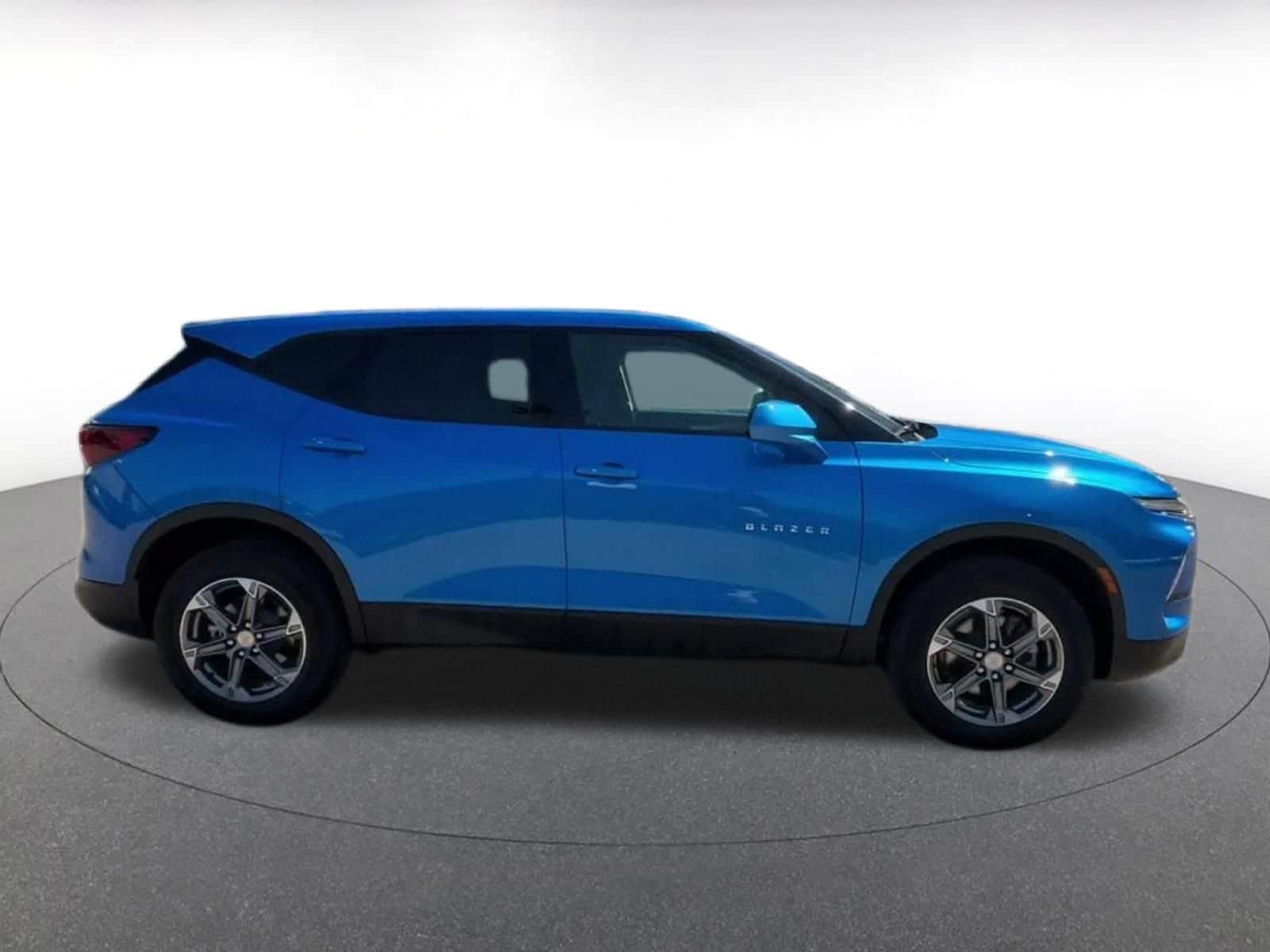 Thumbnail: 2026 Chevrolet Blazer - 15
