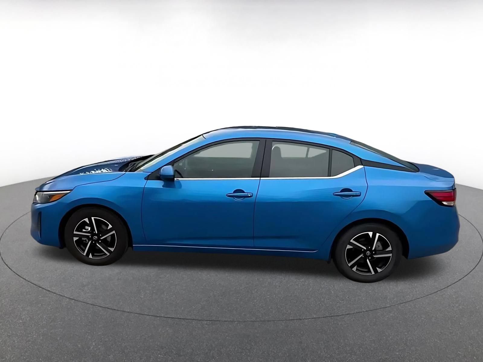 Thumbnail: 2025 Nissan Sentra - 8