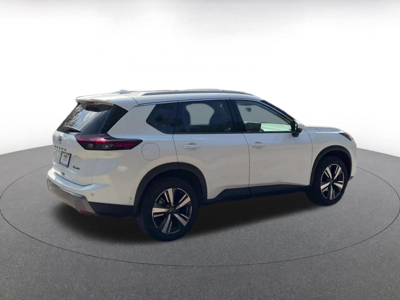 Thumbnail: 2026 Nissan Rogue - 14