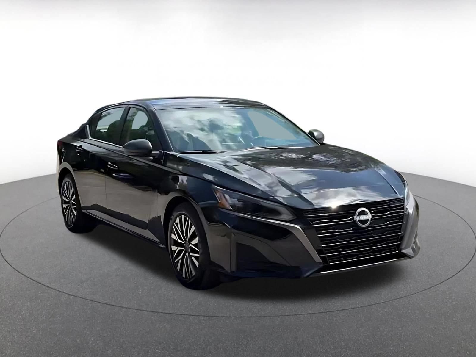 Thumbnail: 2026 Nissan Altima - 3