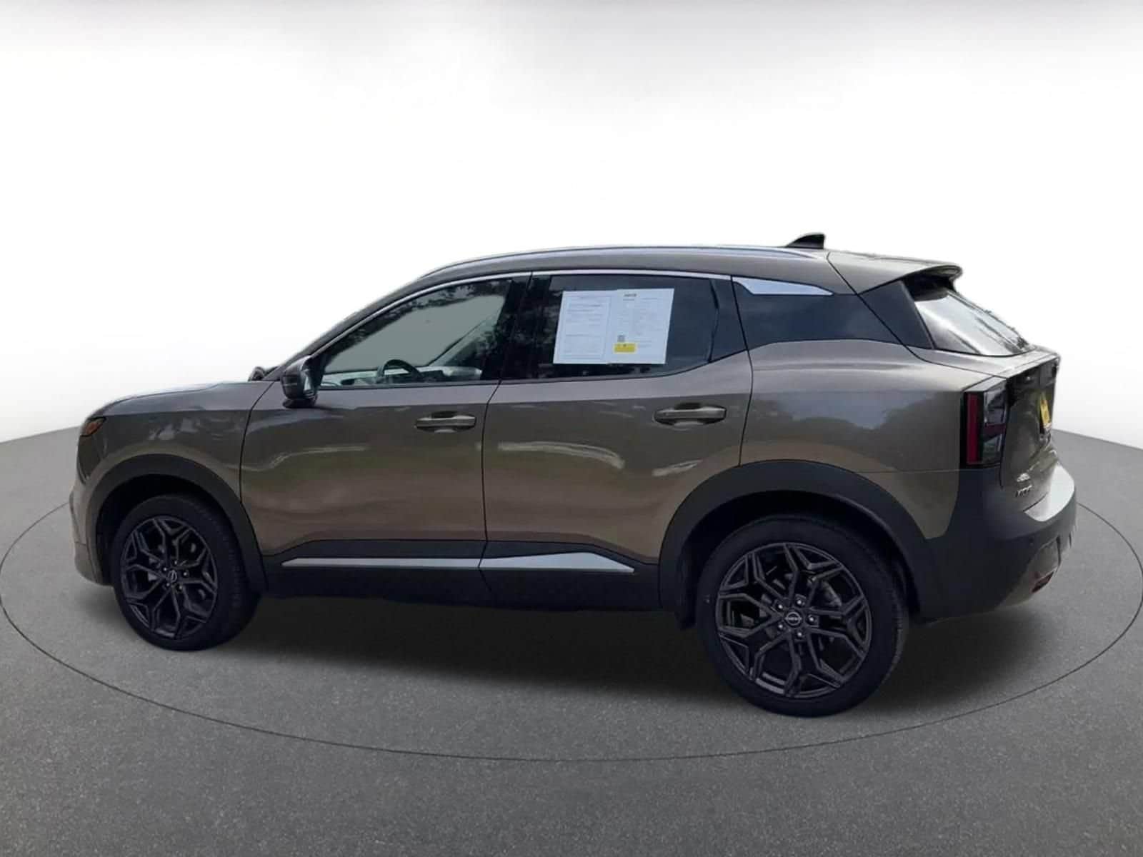 Thumbnail: 2026 Nissan Kicks - 9