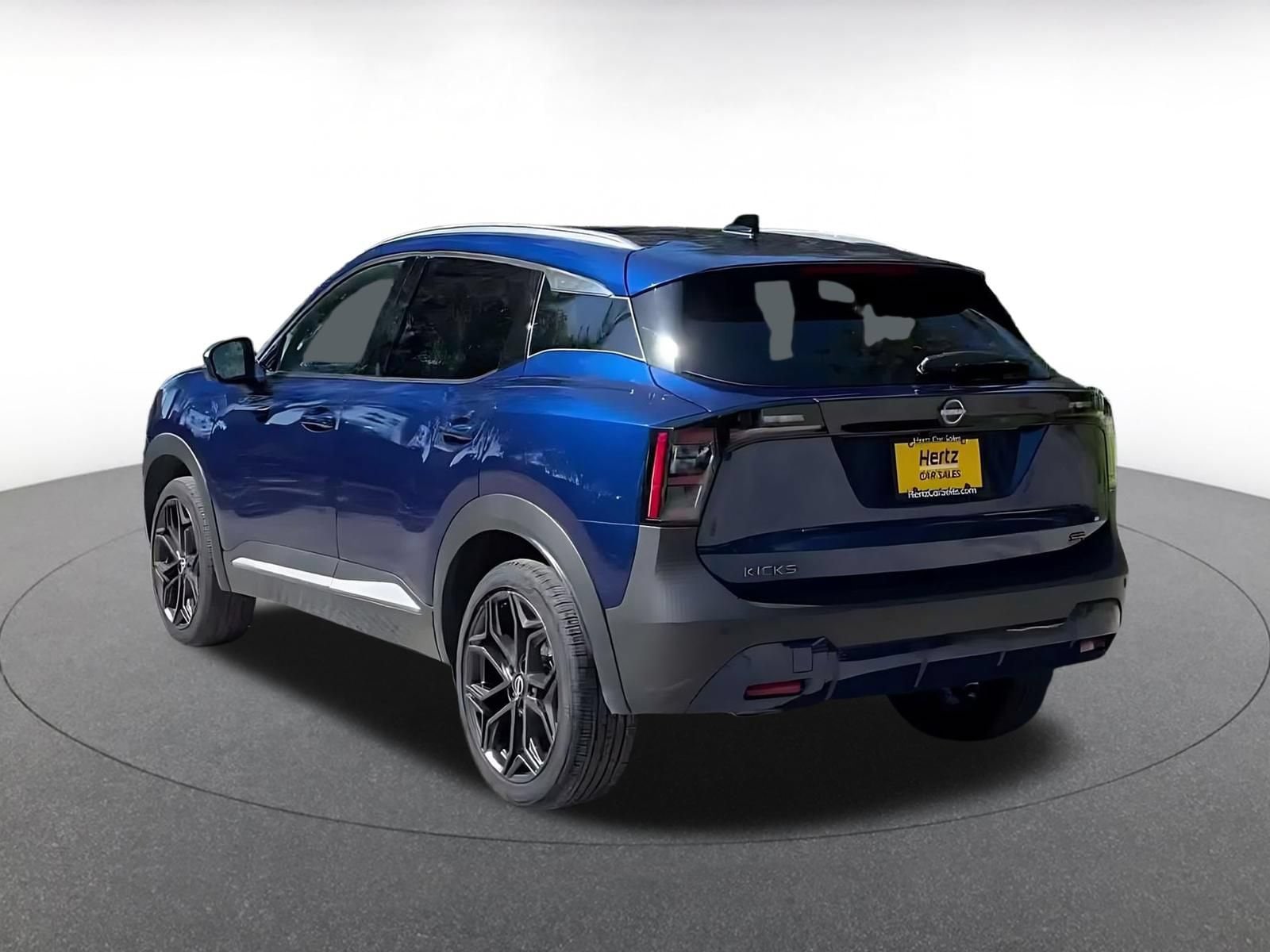 Thumbnail: 2026 Nissan Kicks - 10