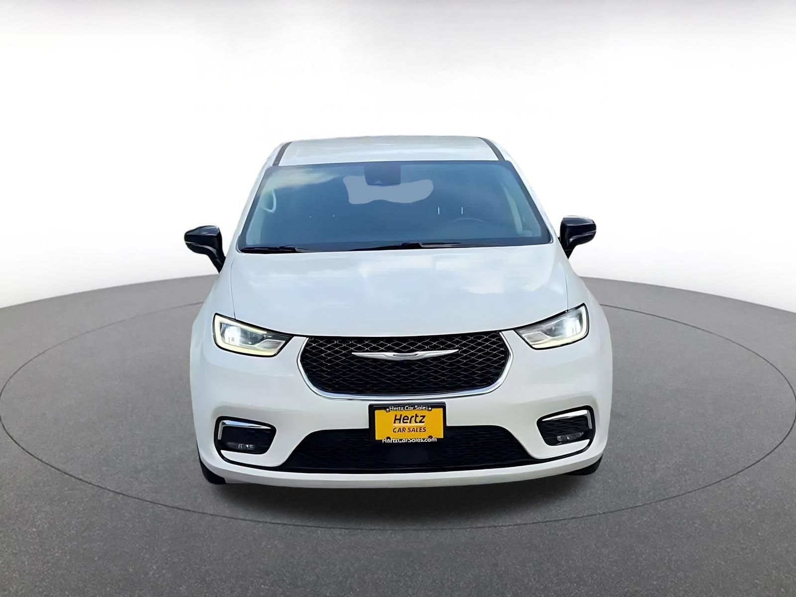 Thumbnail: 2024 Chrysler Pacifica - 4