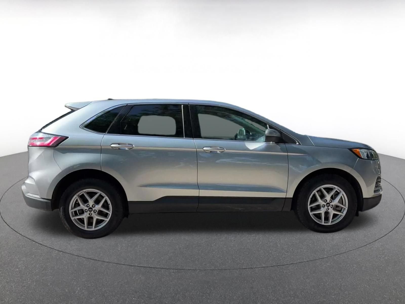Thumbnail: 2024 Ford Edge - 15