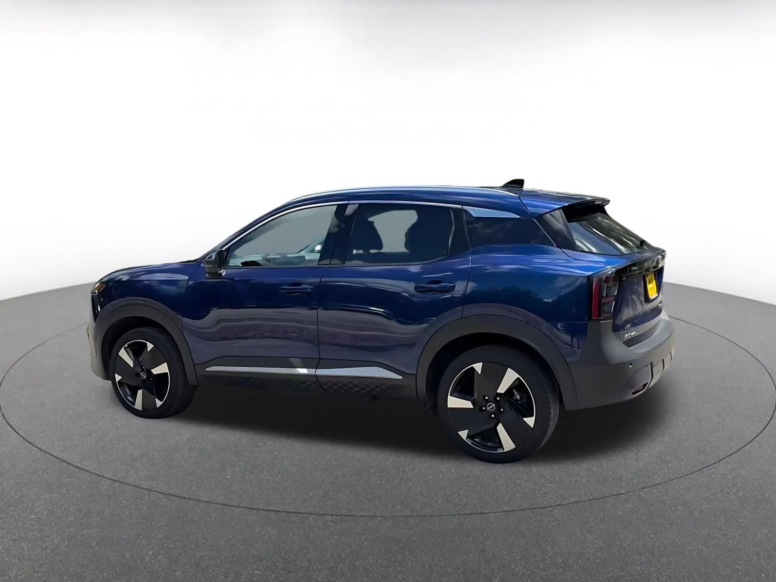 Thumbnail: 2026 Nissan Kicks - 9