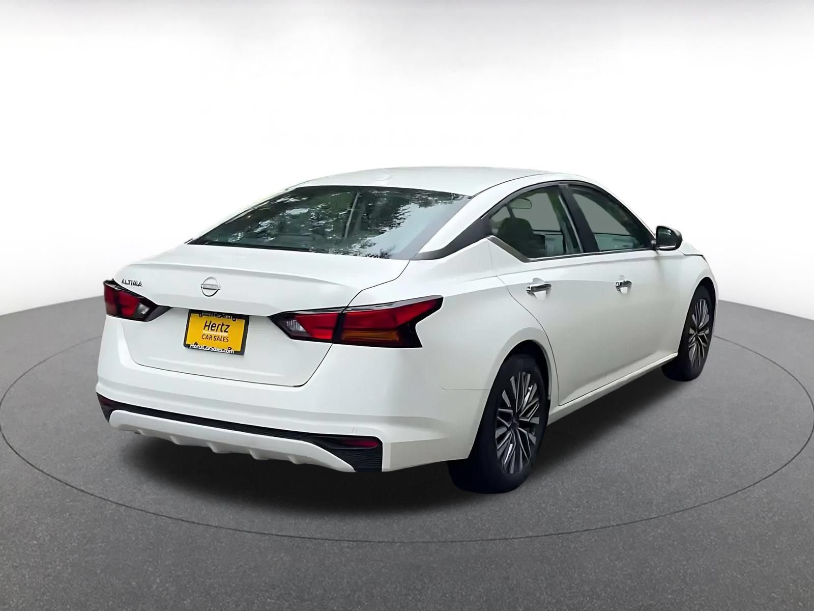 Thumbnail: 2025 Nissan Altima - 13
