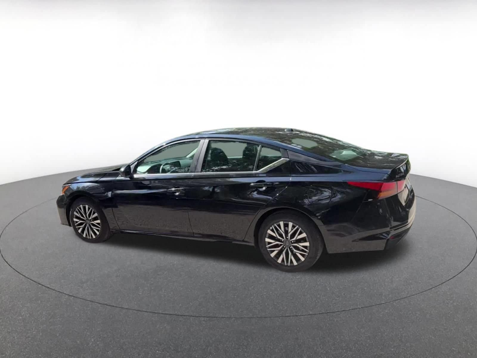 Thumbnail: 2026 Nissan Altima - 8