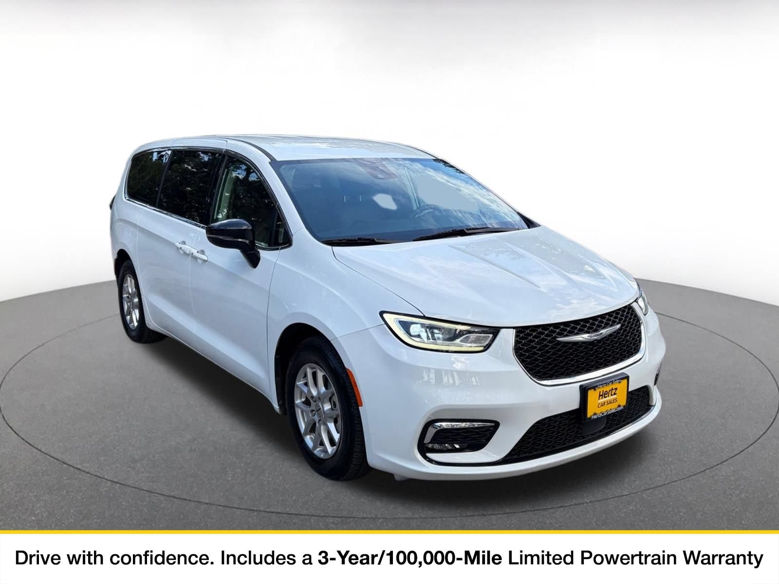 Thumbnail: 2024 Chrysler Pacifica - 1