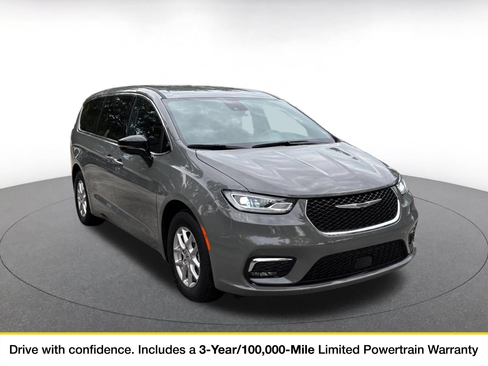 Thumbnail: 2025 Chrysler Pacifica - 1