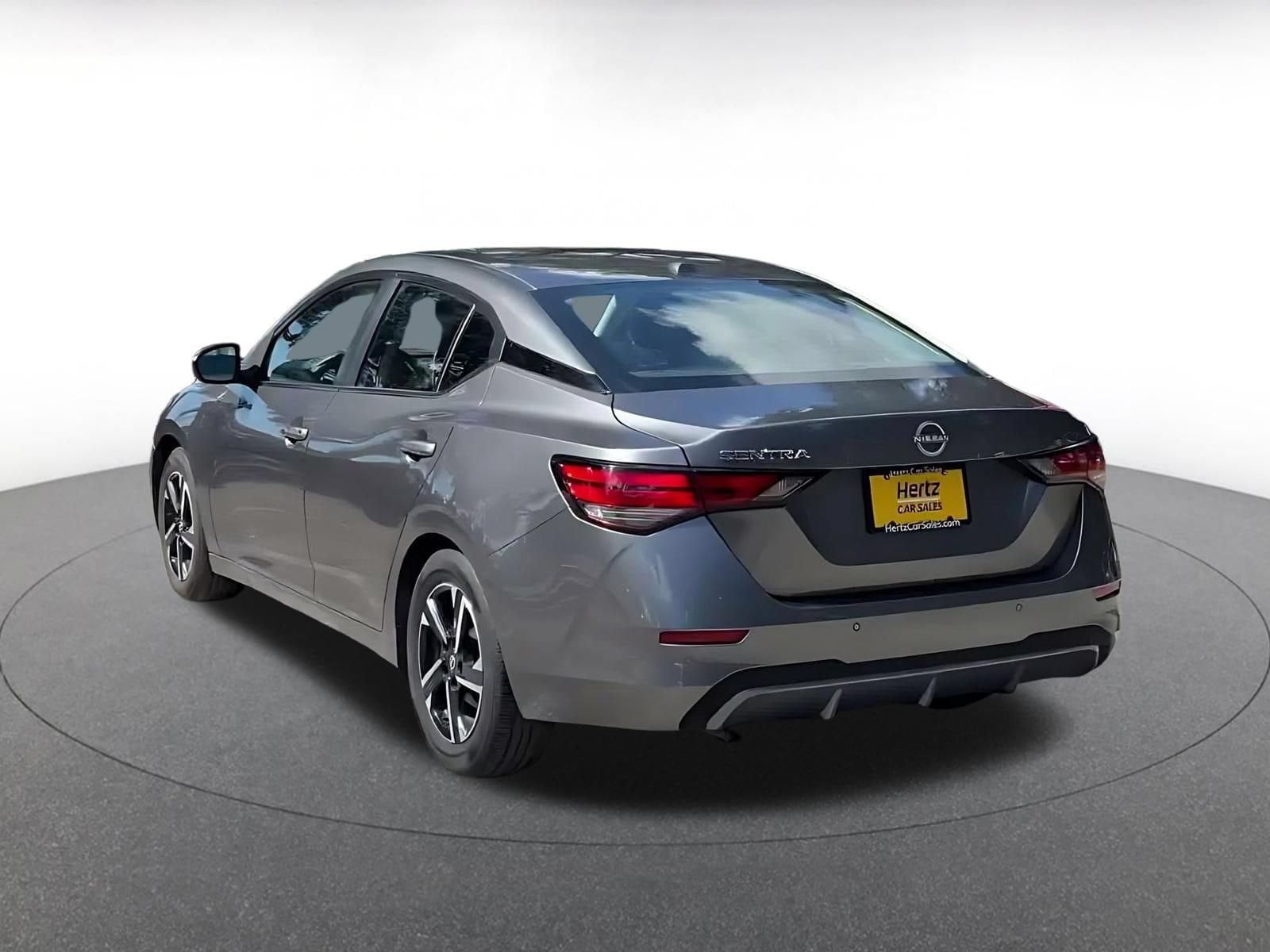 Thumbnail: 2025 Nissan Sentra - 10