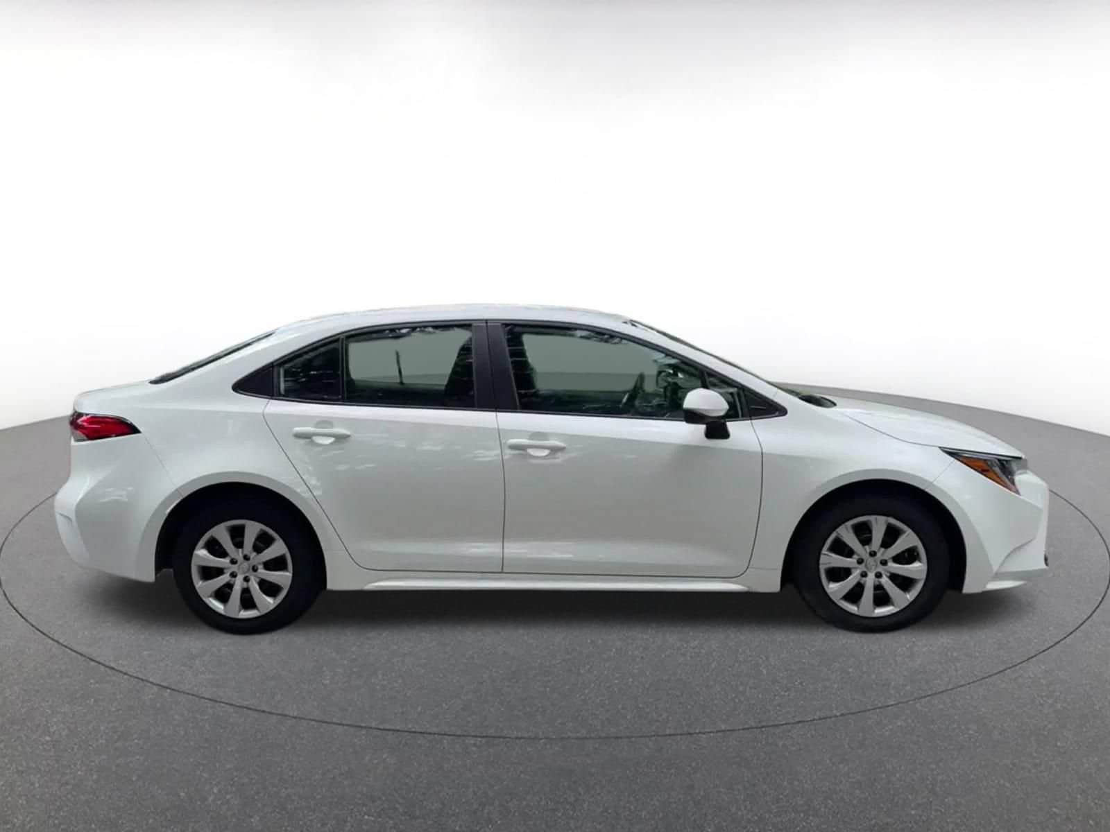 Thumbnail: 2025 Toyota Corolla - 16