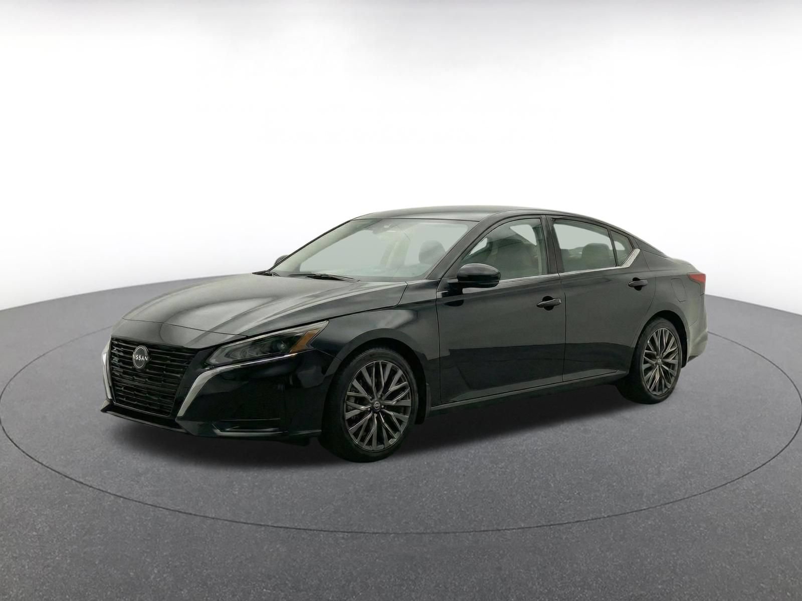 Thumbnail: 2025 Nissan Altima - 3