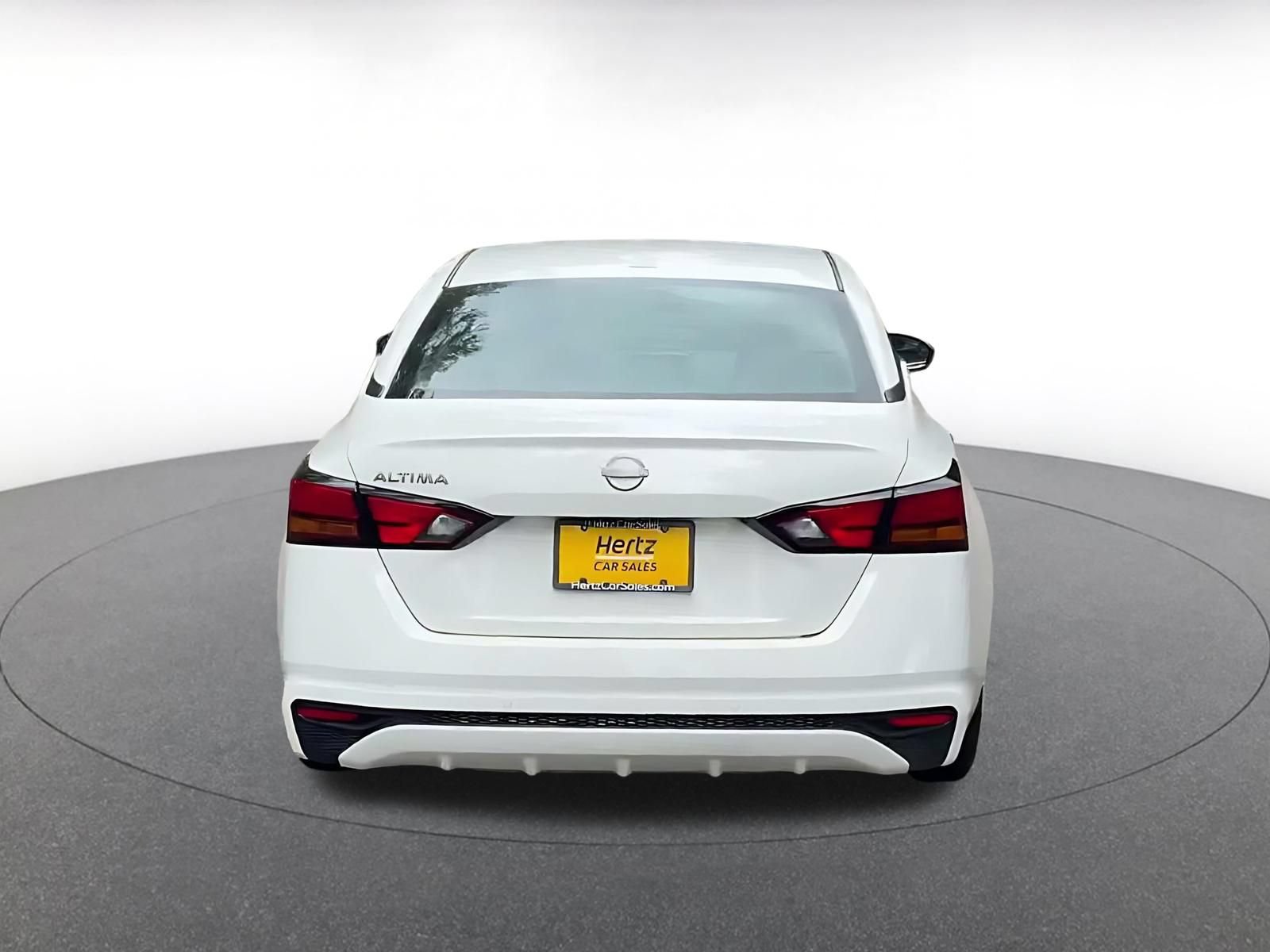 Thumbnail: 2025 Nissan Altima - 12