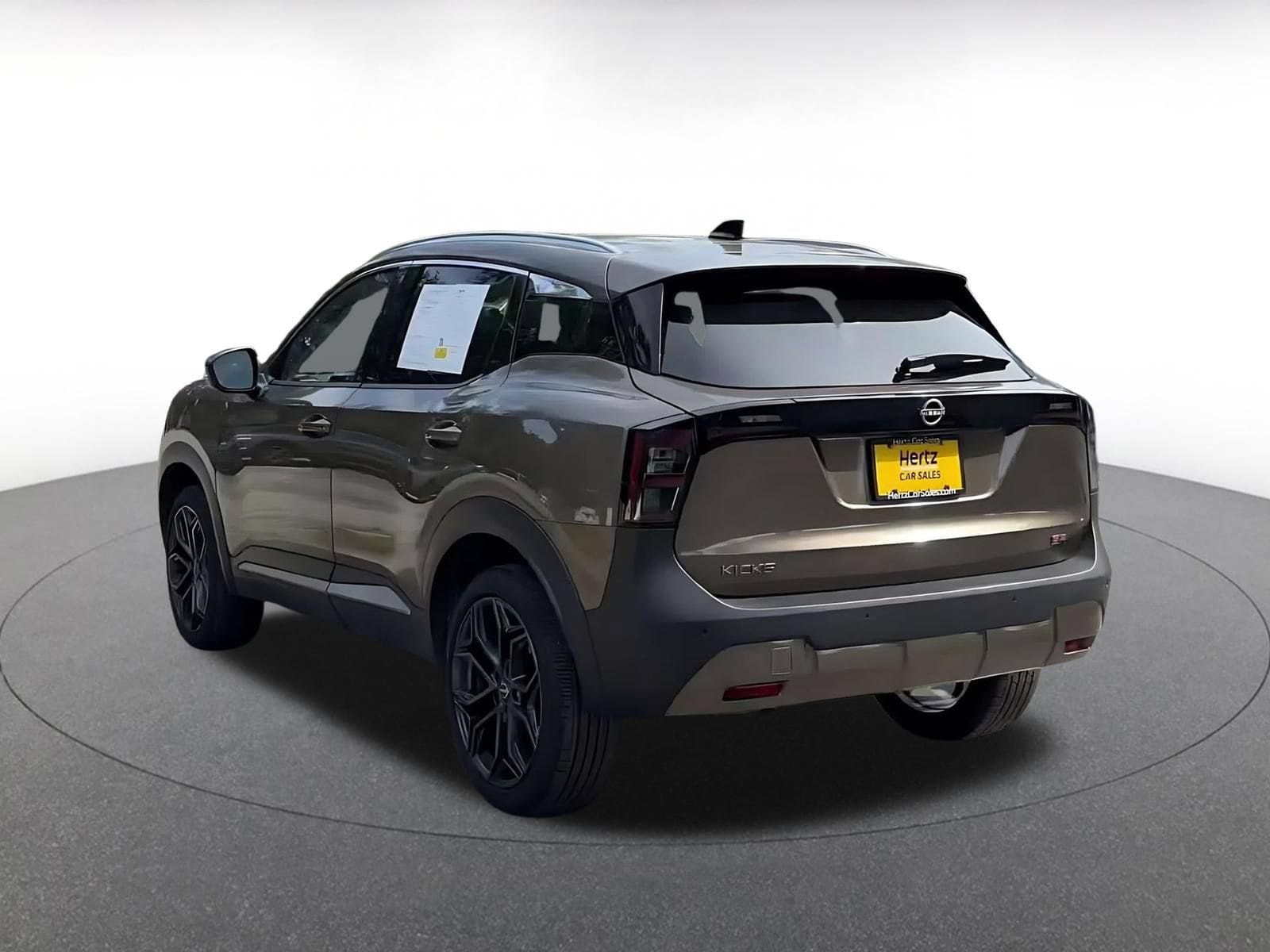 Thumbnail: 2026 Nissan Kicks - 10