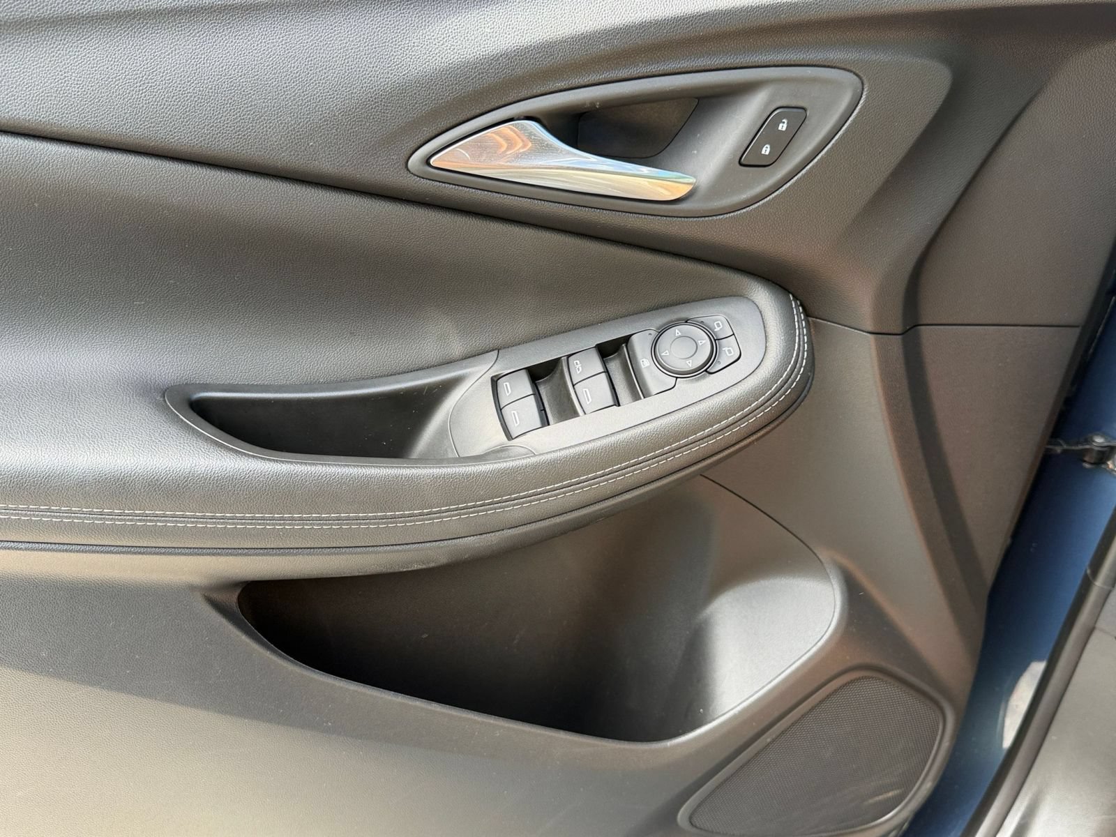 Thumbnail: 2026 Buick Encore GX - 18