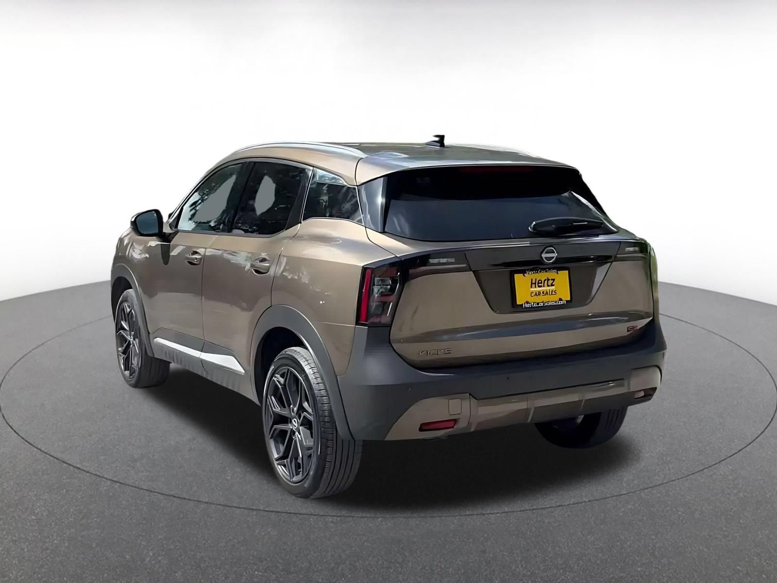 Thumbnail: 2026 Nissan Kicks - 10