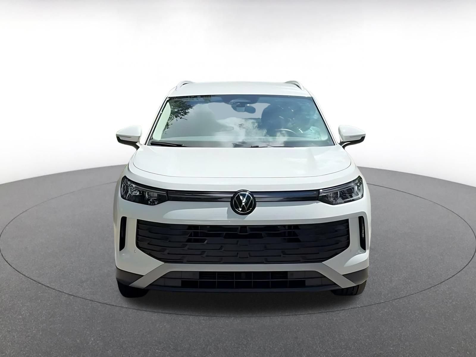 Thumbnail: 2026 Volkswagen Tiguan - 4