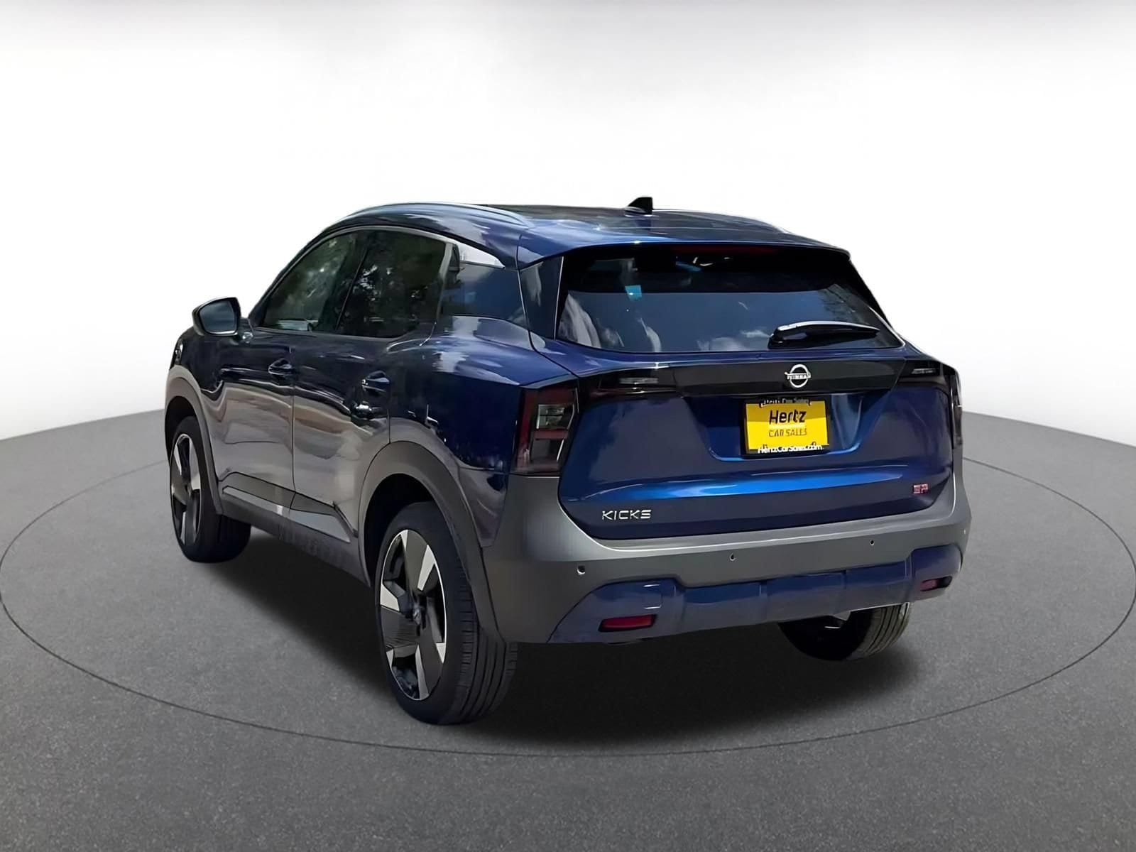 Thumbnail: 2026 Nissan Kicks - 10