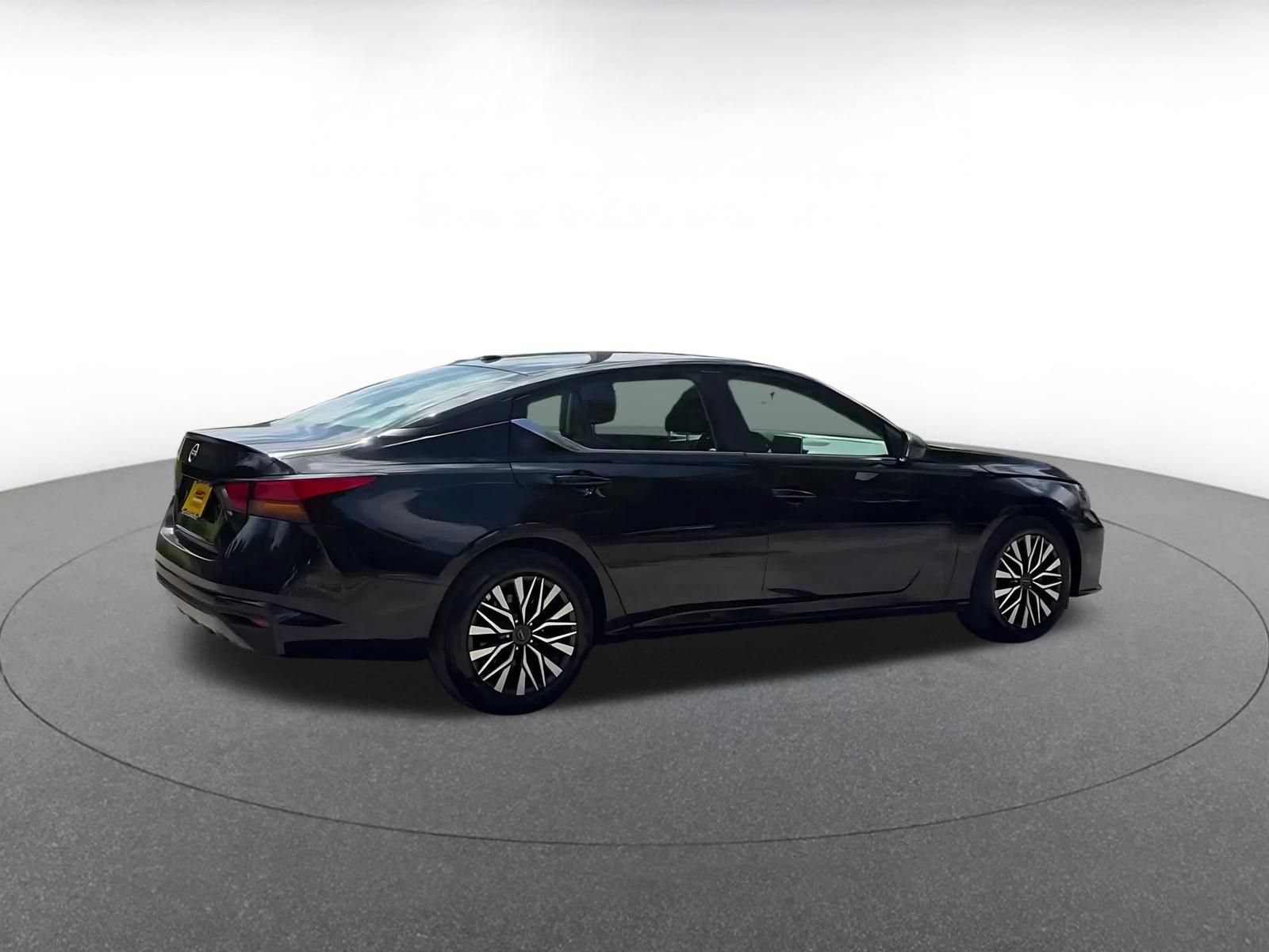 Thumbnail: 2026 Nissan Altima - 14