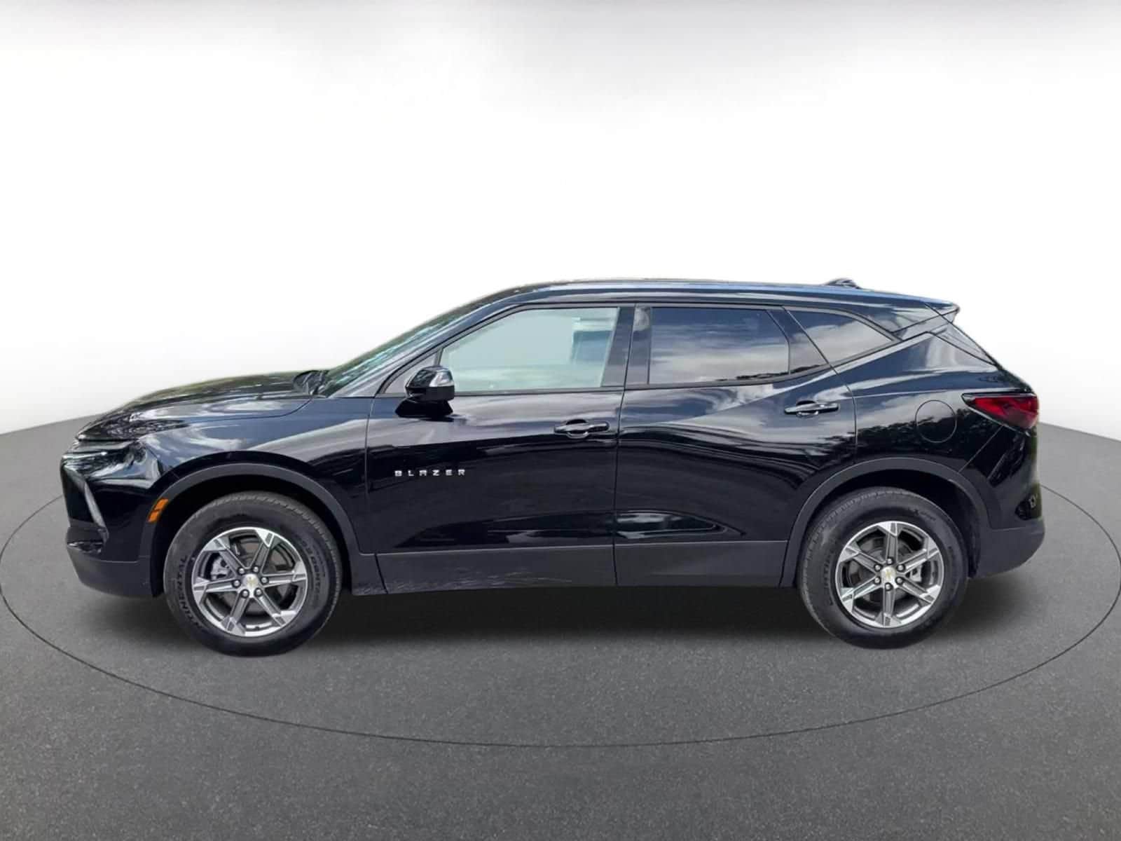 Thumbnail: 2026 Chevrolet Blazer - 8