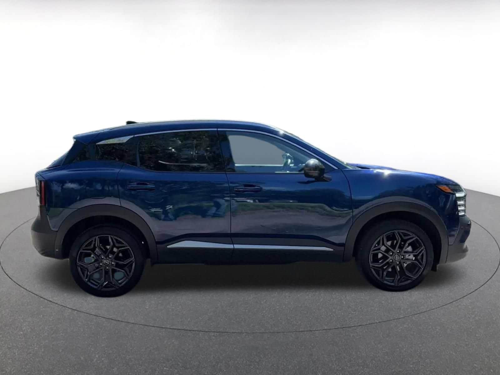 Thumbnail: 2026 Nissan Kicks - 15