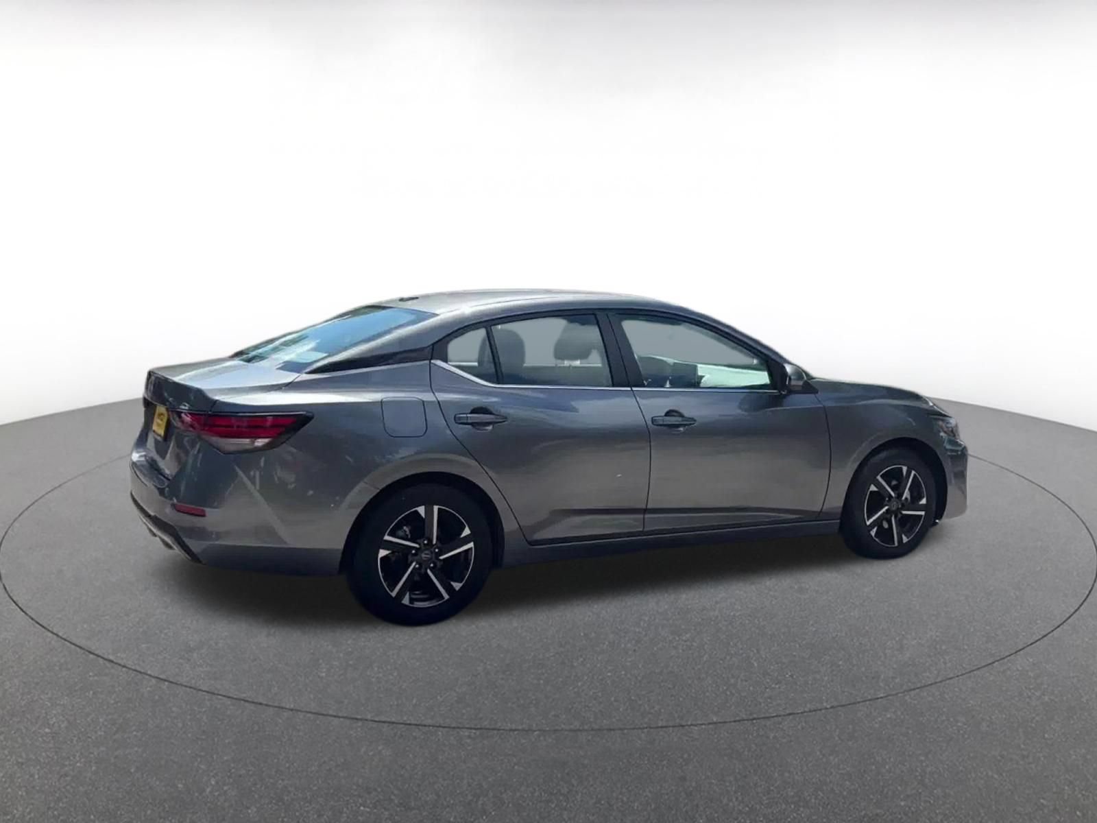 Thumbnail: 2025 Nissan Sentra - 14