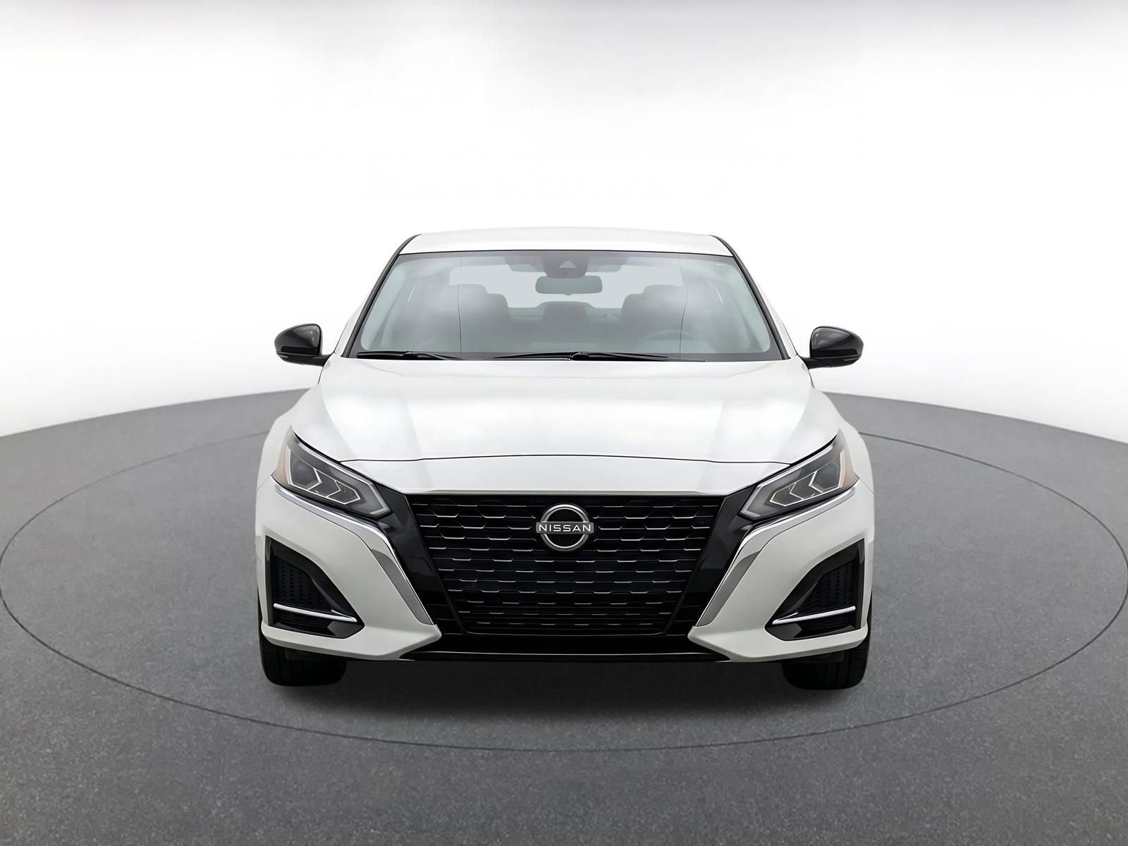 Thumbnail: 2025 Nissan Altima - 2