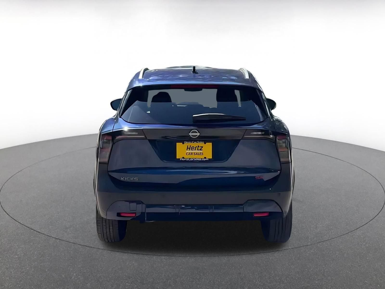 Thumbnail: 2026 Nissan Kicks - 12