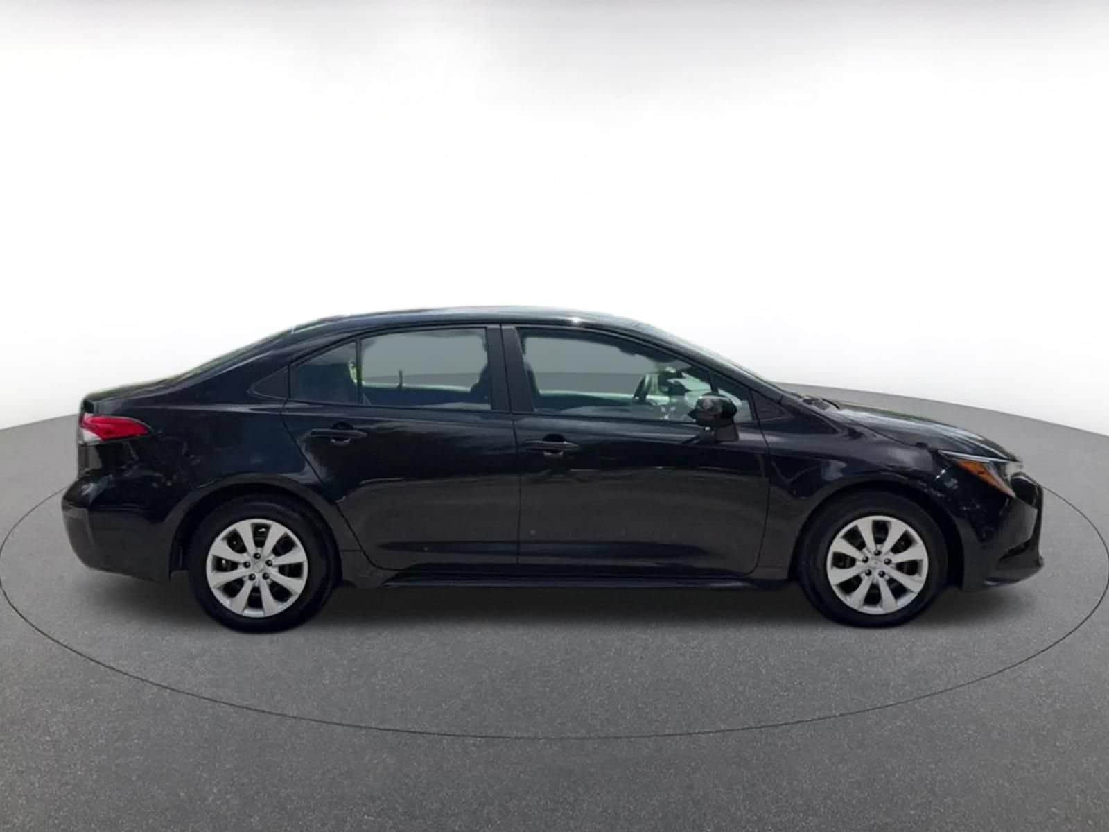 Thumbnail: 2025 Toyota Corolla - 15