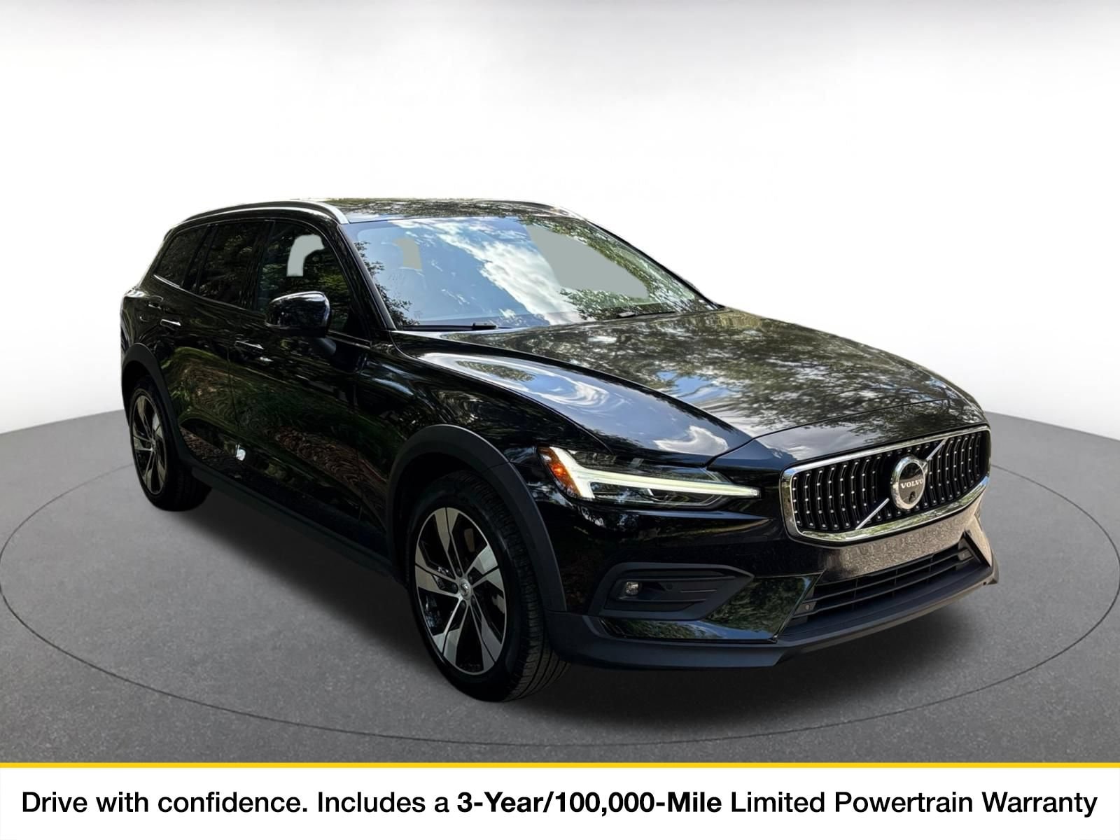 2025 Volvo V60 Cross Country