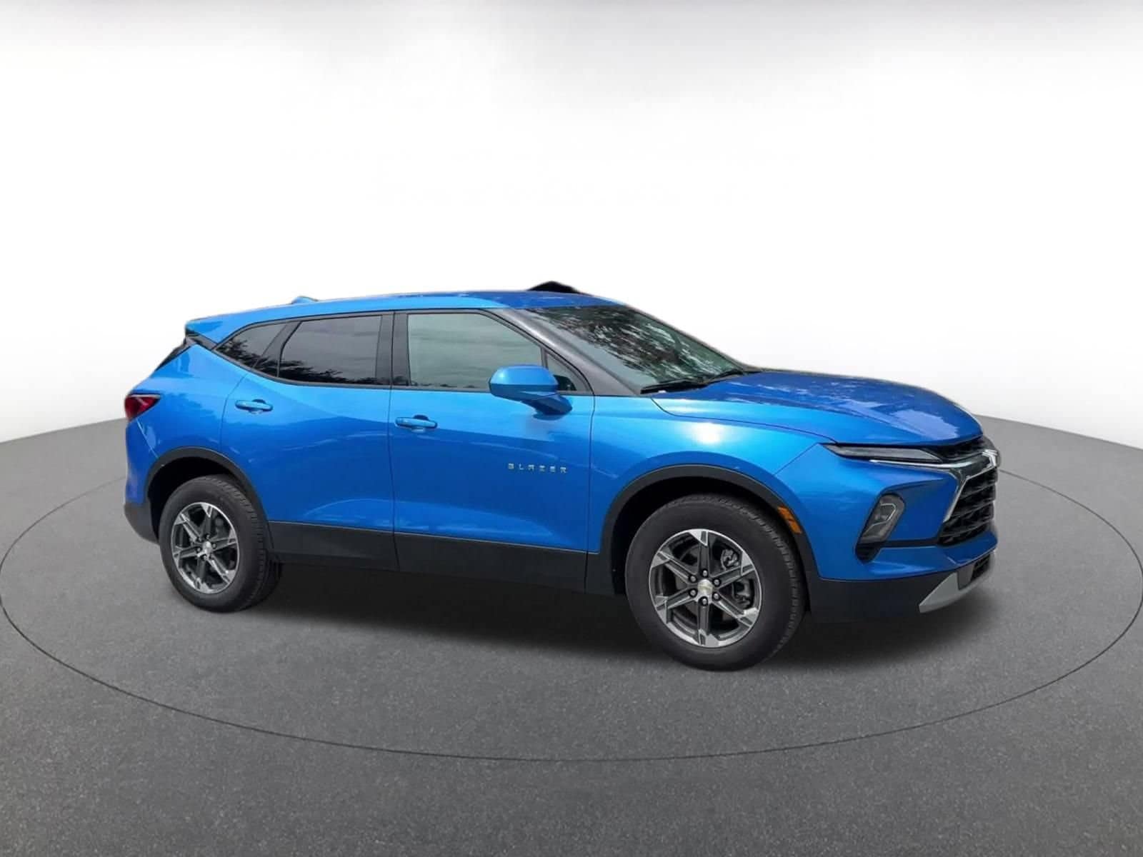 Thumbnail: 2026 Chevrolet Blazer - 2