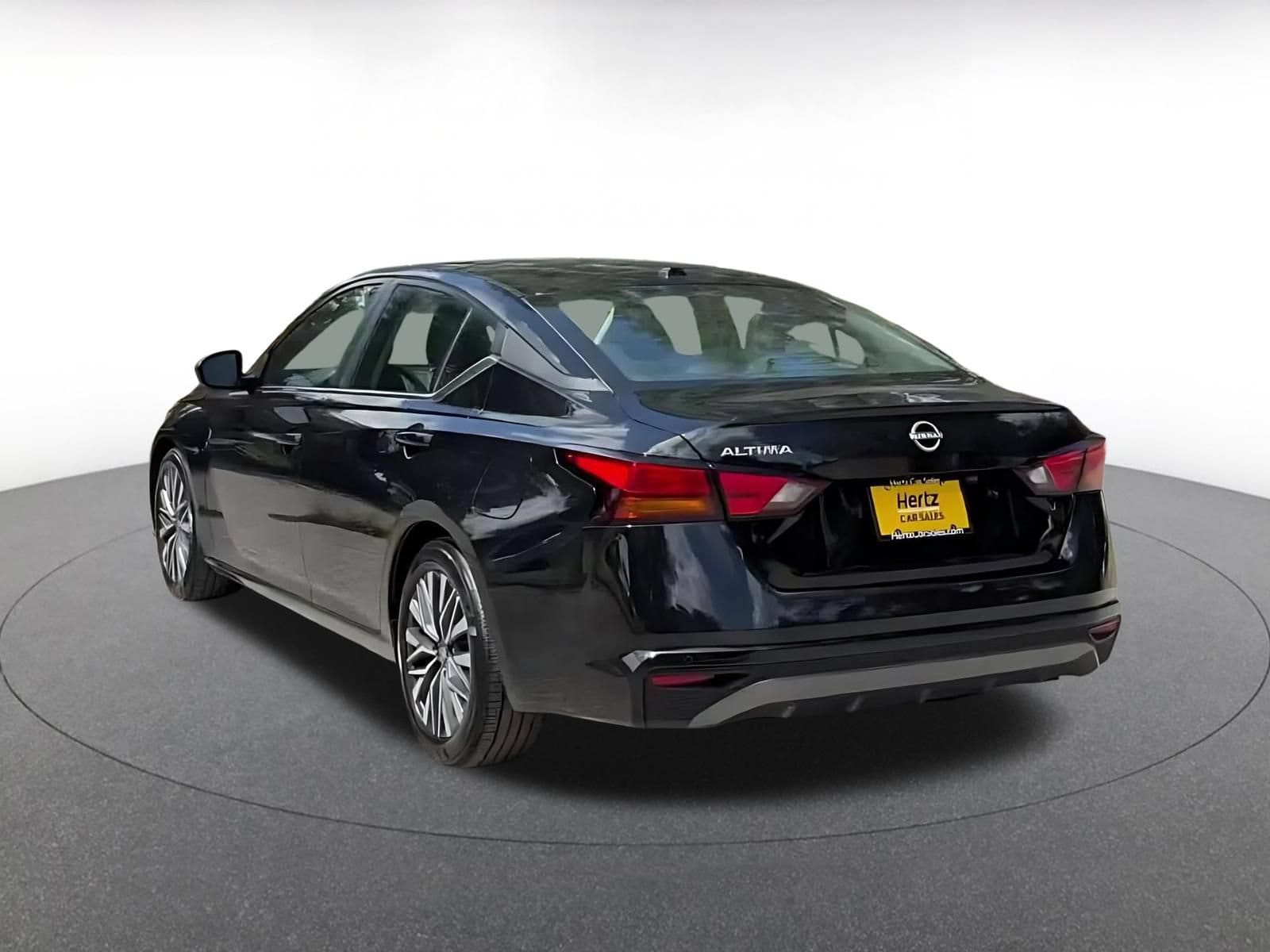 Thumbnail: 2026 Nissan Altima - 10