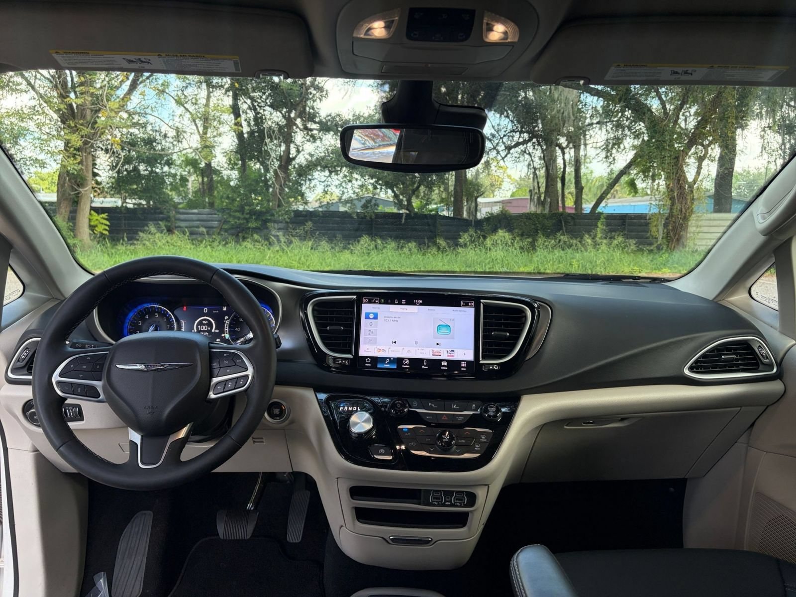 Thumbnail: 2024 Chrysler Pacifica - 35