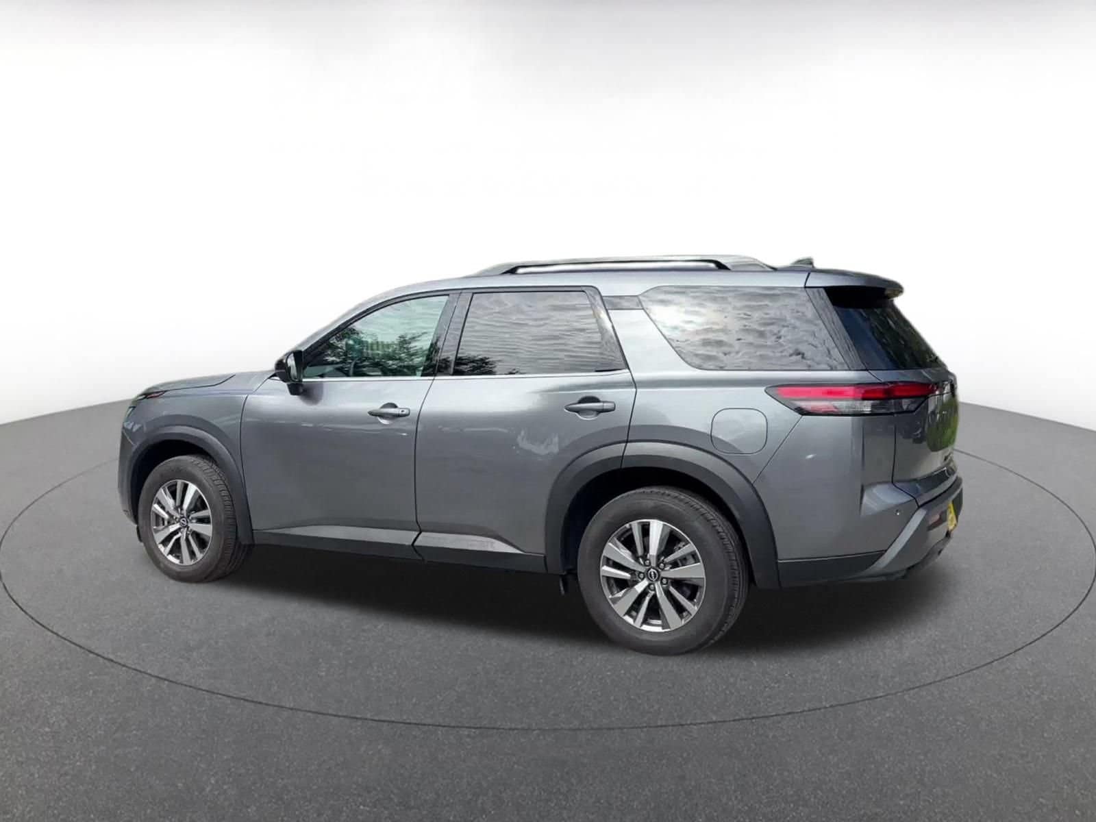 Thumbnail: 2026 Nissan Pathfinder - 9