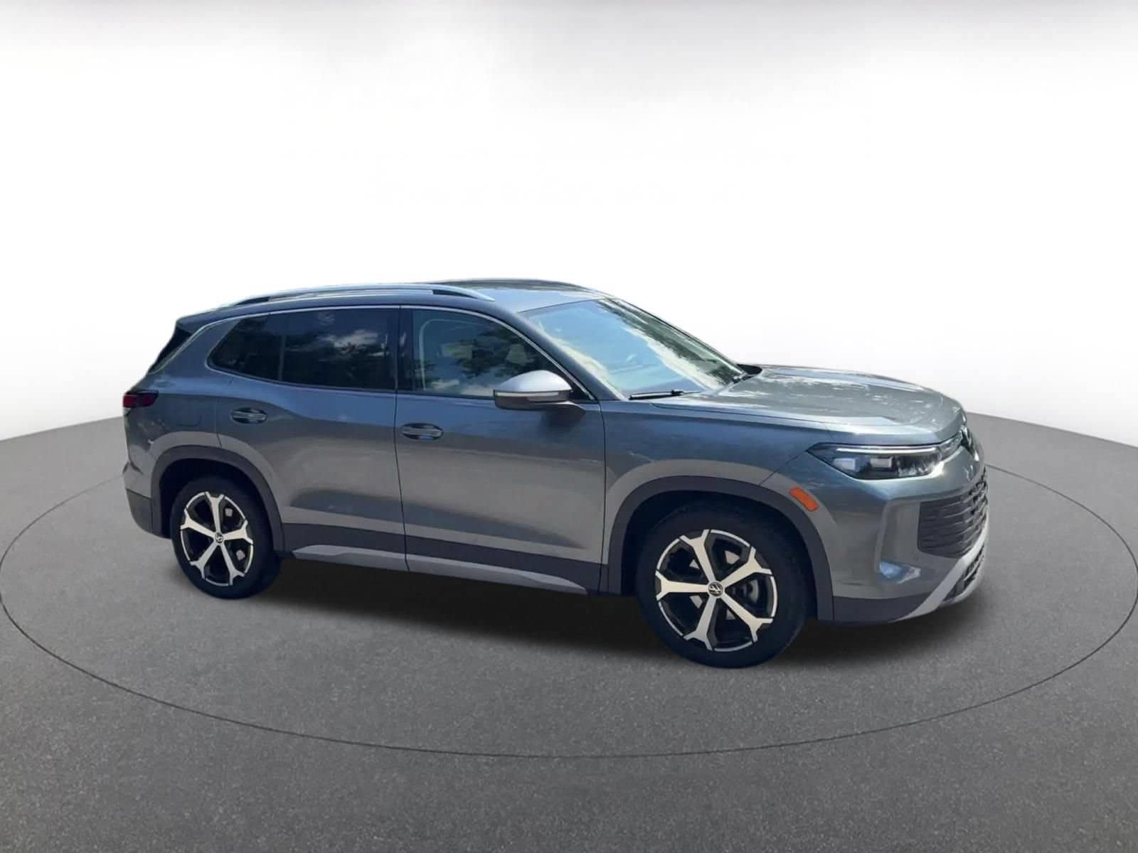 Thumbnail: 2026 Volkswagen Tiguan - 2