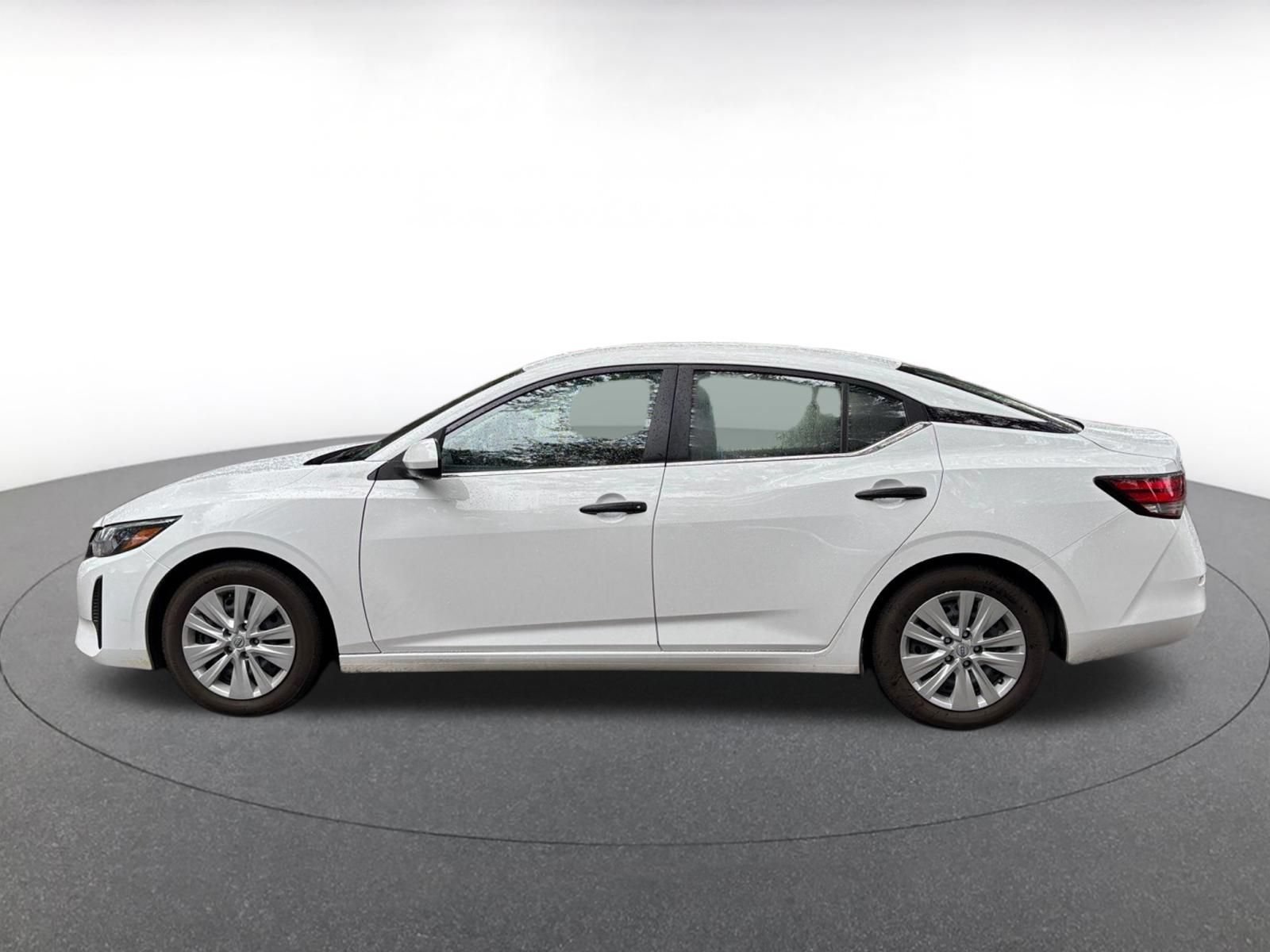 Thumbnail: 2025 Nissan Sentra - 4
