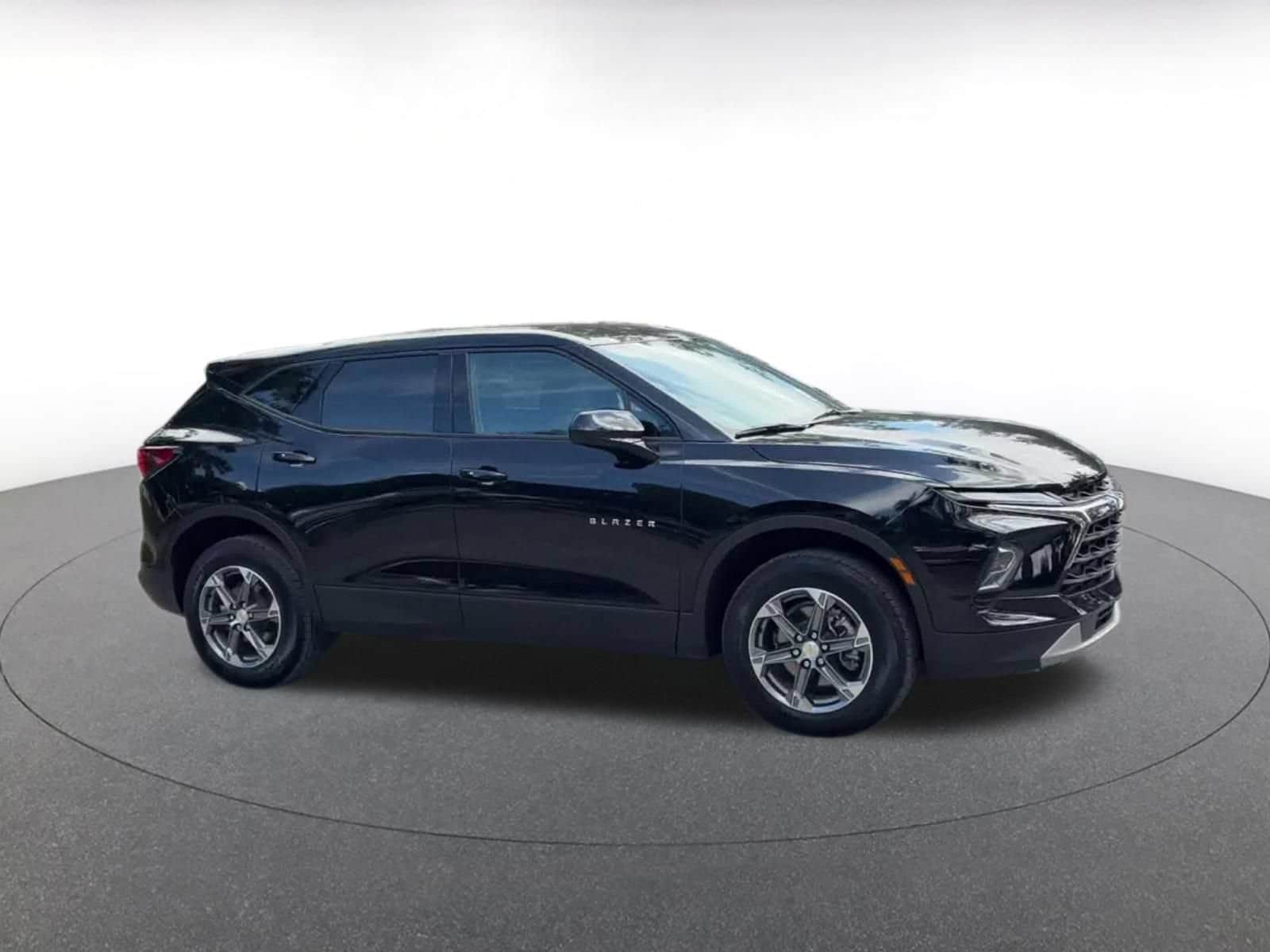 Thumbnail: 2026 Chevrolet Blazer - 2