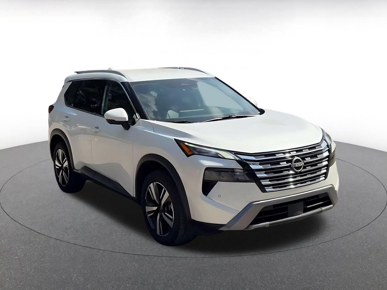 Thumbnail: 2026 Nissan Rogue - 3