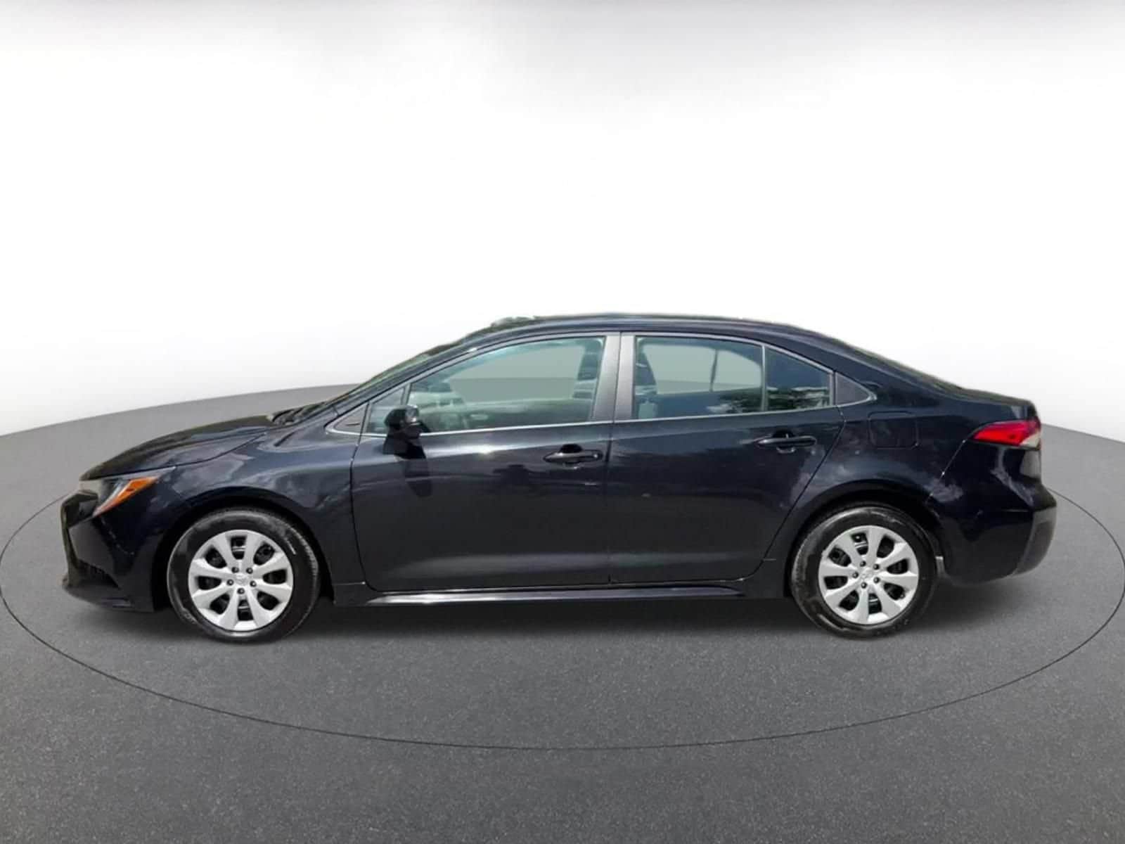 Thumbnail: 2025 Toyota Corolla - 8