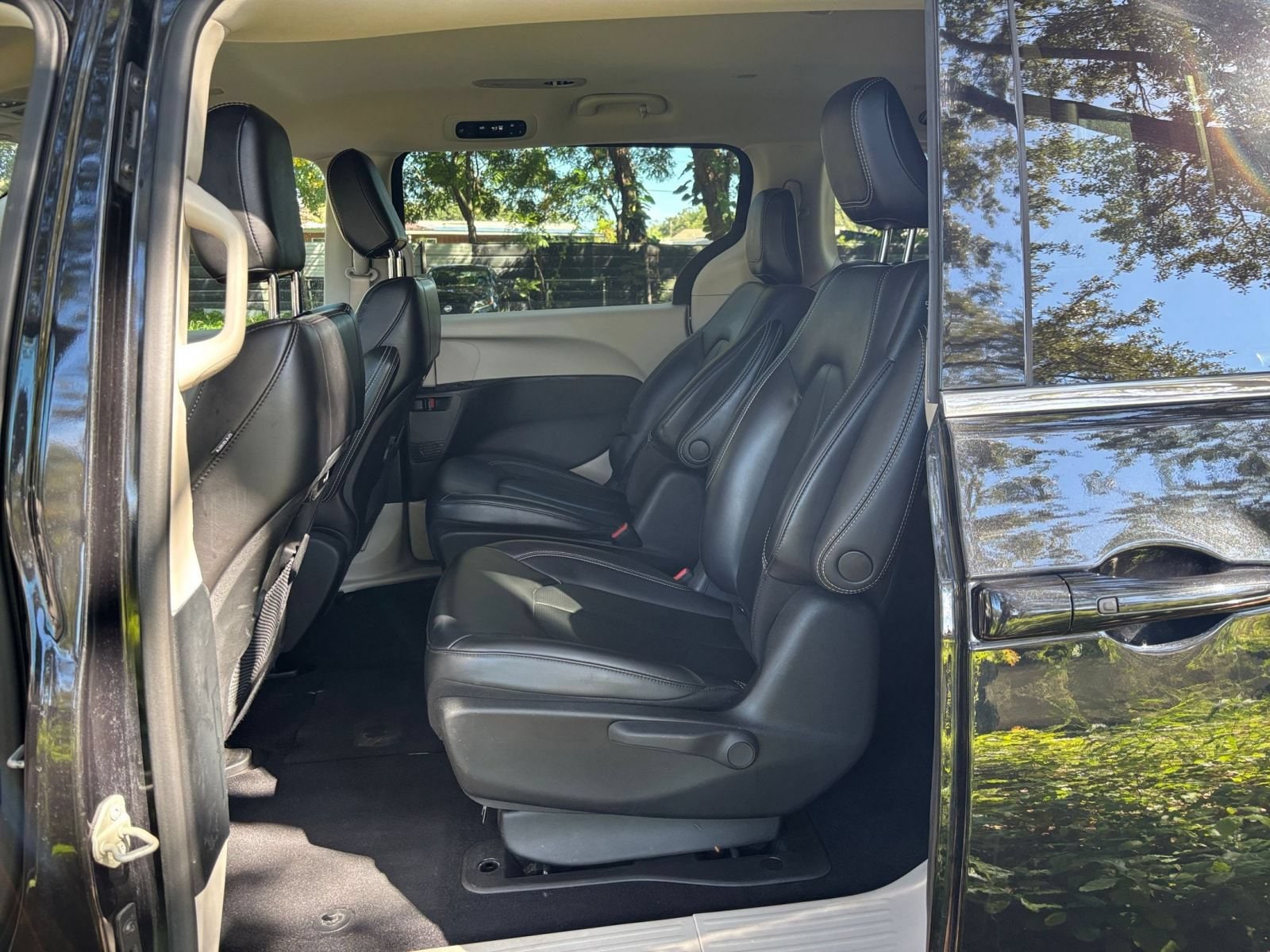 Thumbnail: 2023 Chrysler Pacifica - 27