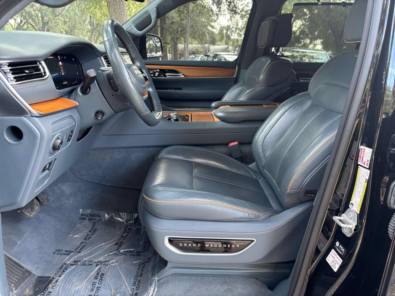 Thumbnail: 2023 Jeep Grand Wagoneer - 29