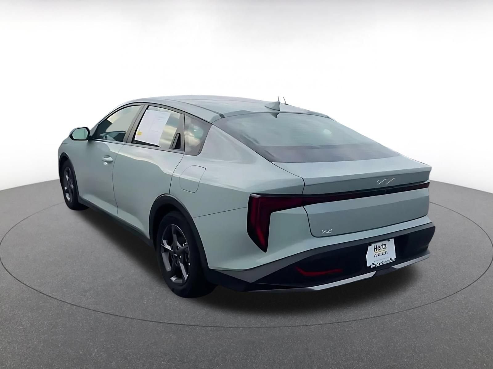 Thumbnail: 2025 Kia K4 - 10