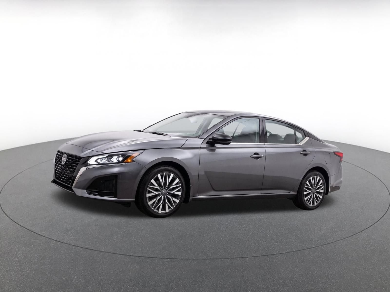 Thumbnail: 2025 Nissan Altima - 3
